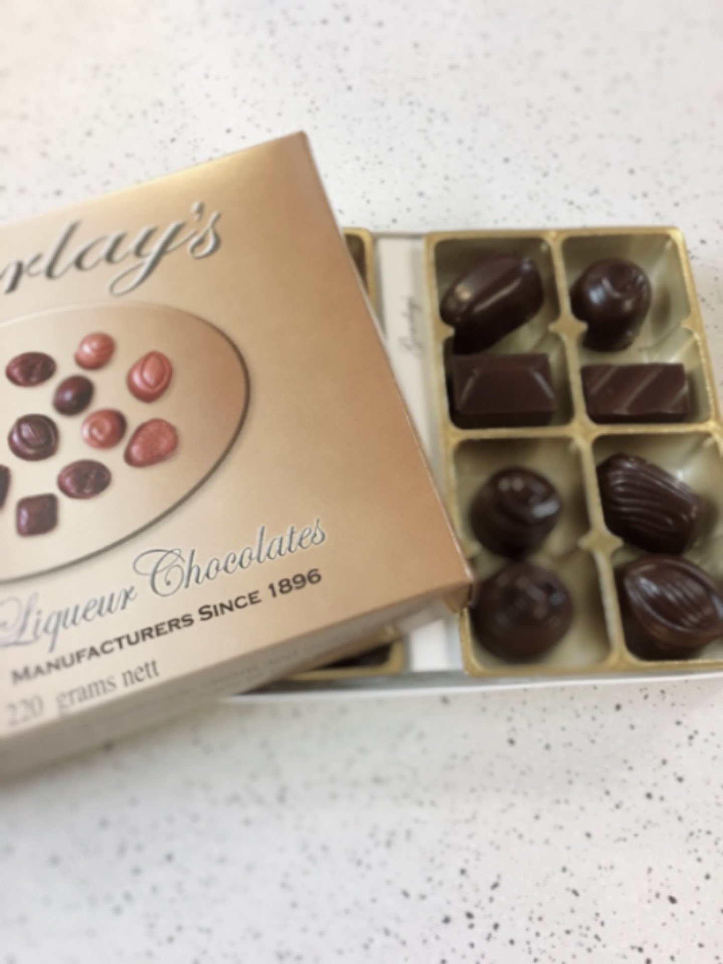 Liqueur Assortment 16 4.jpg