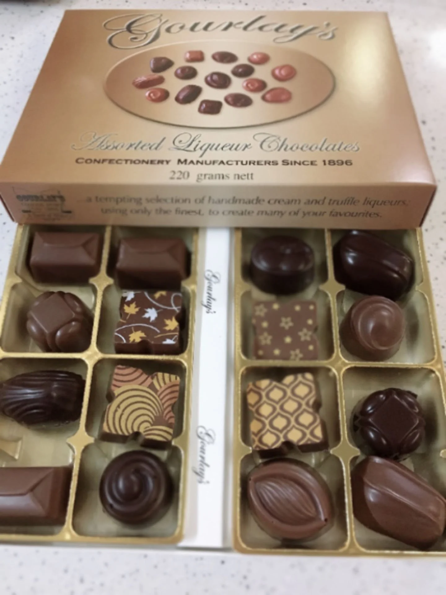 Liqueur Assortment 16 2.jpg