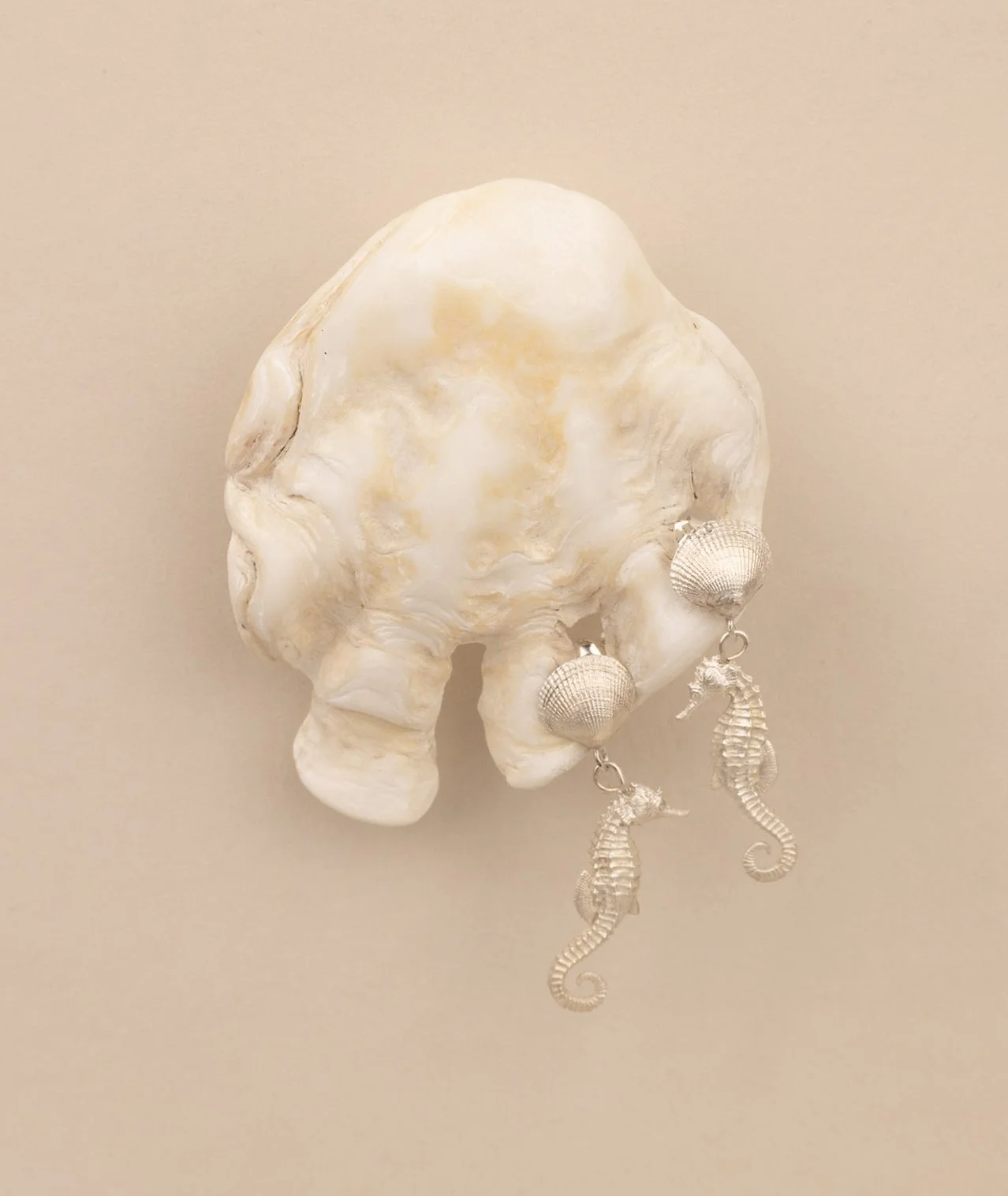 DEV26NEMI12 Isla ~ seahorse drops SLV.jpg