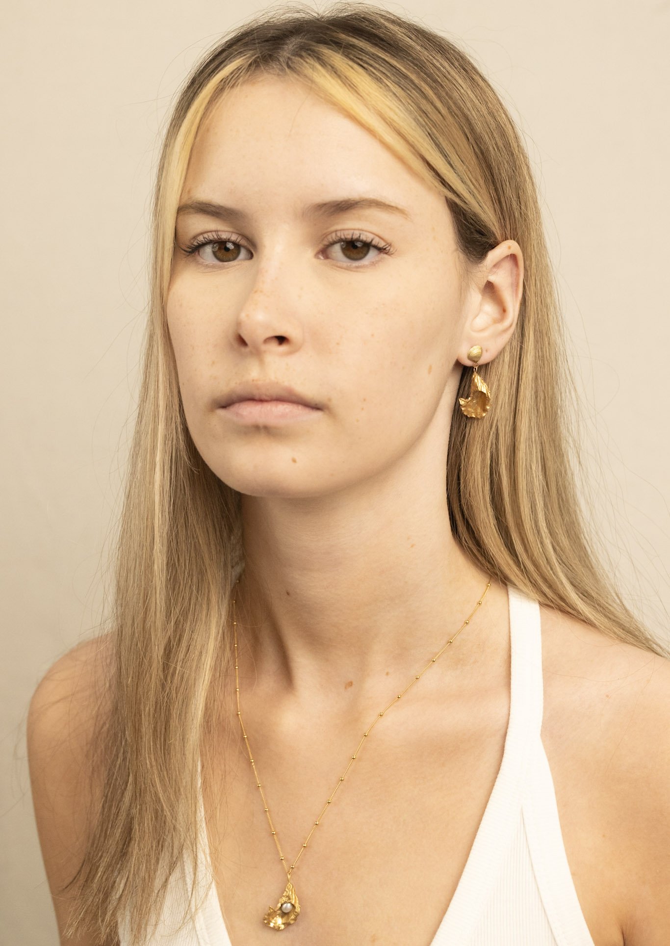 DEV26NEMI24 Mai ~ oyster pearl necklace GLD 4.jpg