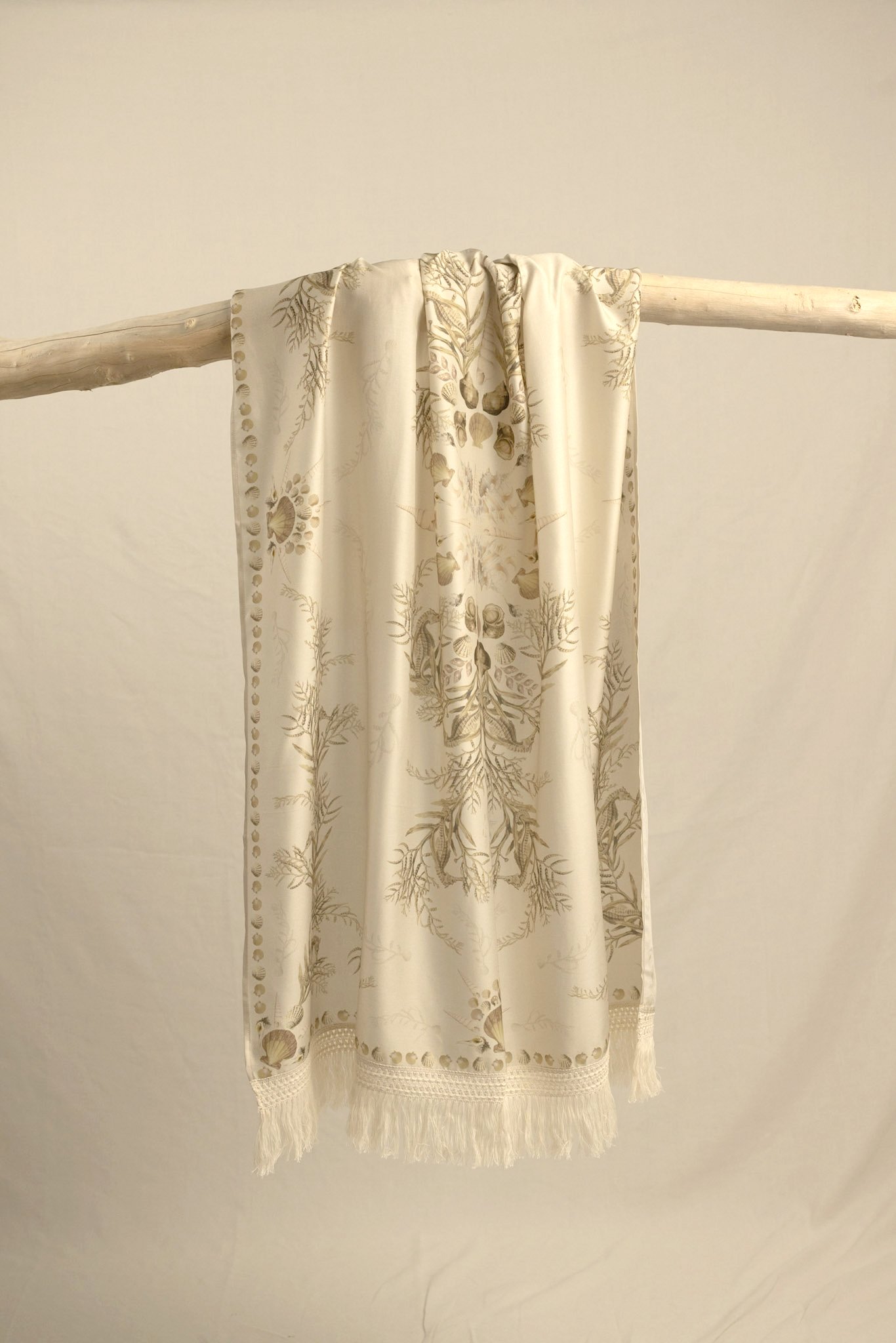 DEV26NEMI02 Mira ~ Sarong 4.jpg