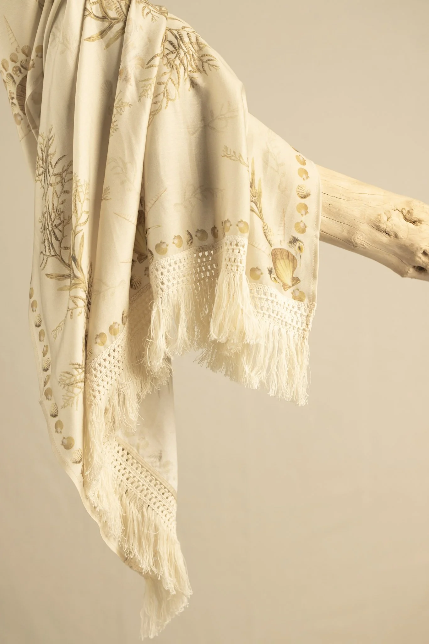 DEV26NEMI02 Mira ~ Sarong 5.jpg