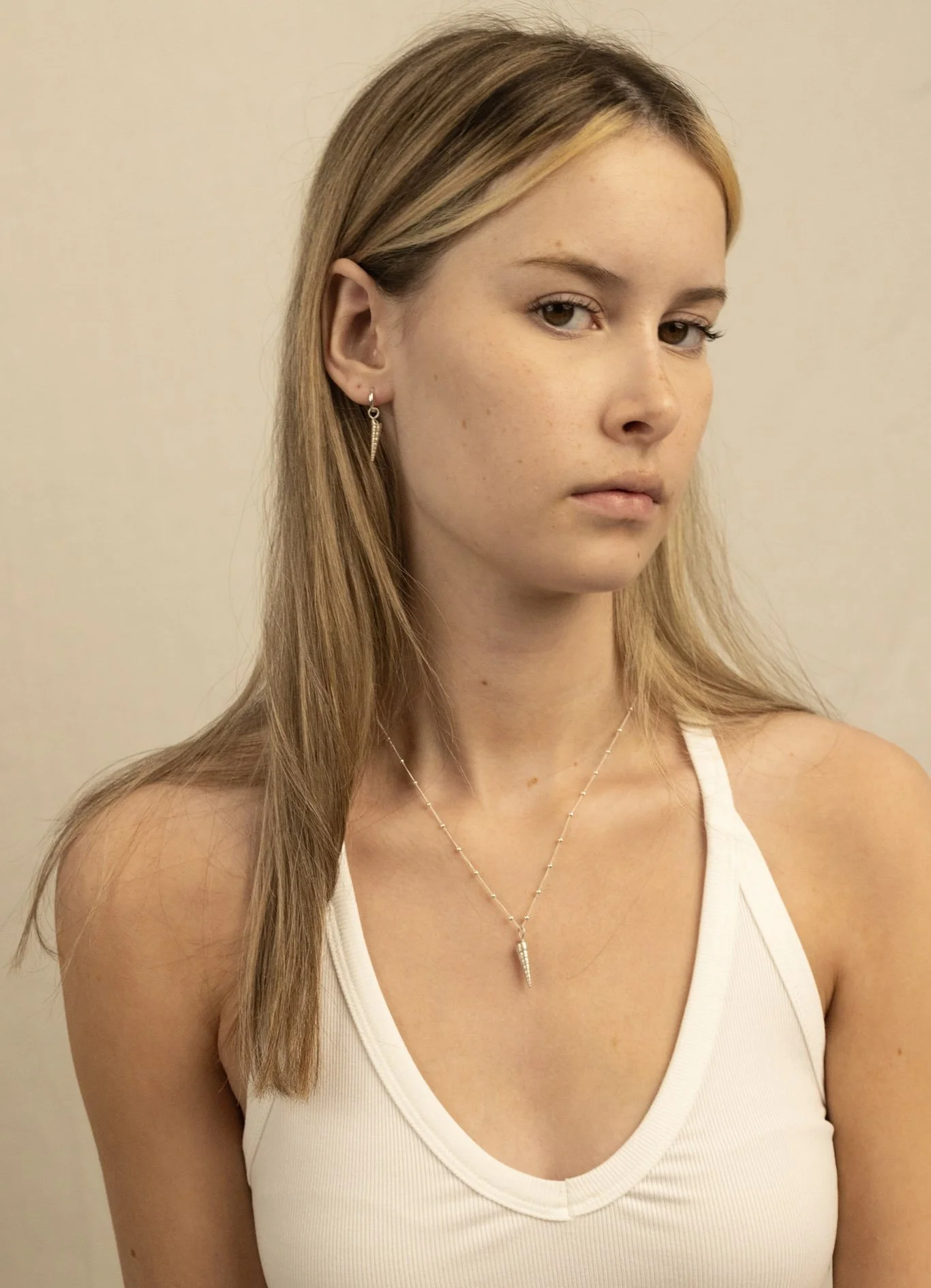 DEV26NEMI22 Ceto ~ shell pendant necklace SLV 5.jpg