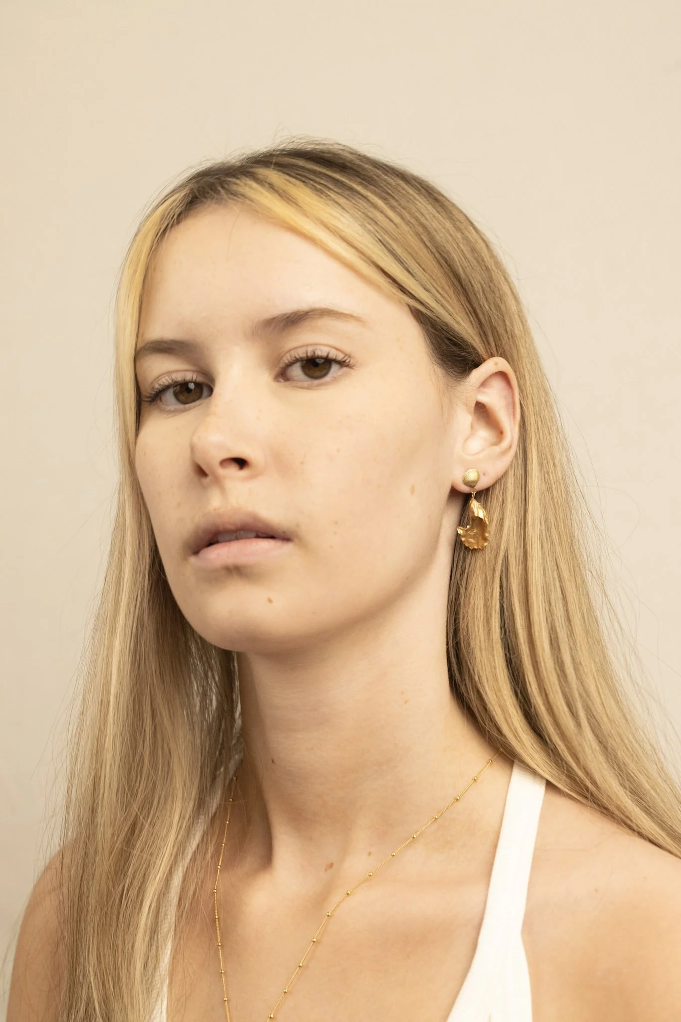 DEV26NEMI10 Sanna ~ oyster drops GLD 5.jpg