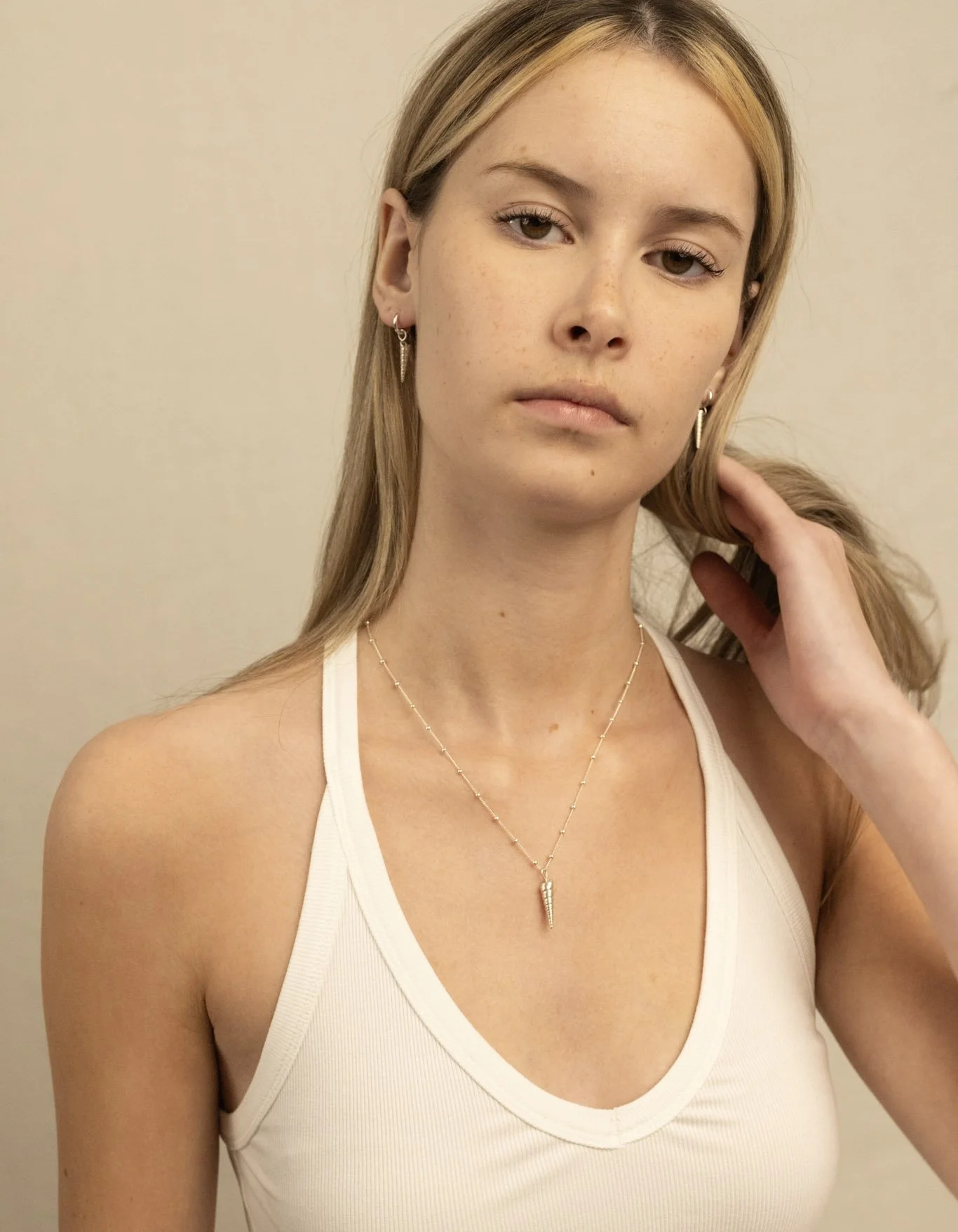 DEV26NEMI22 Ceto ~ shell pendant necklace SLV 4.jpg