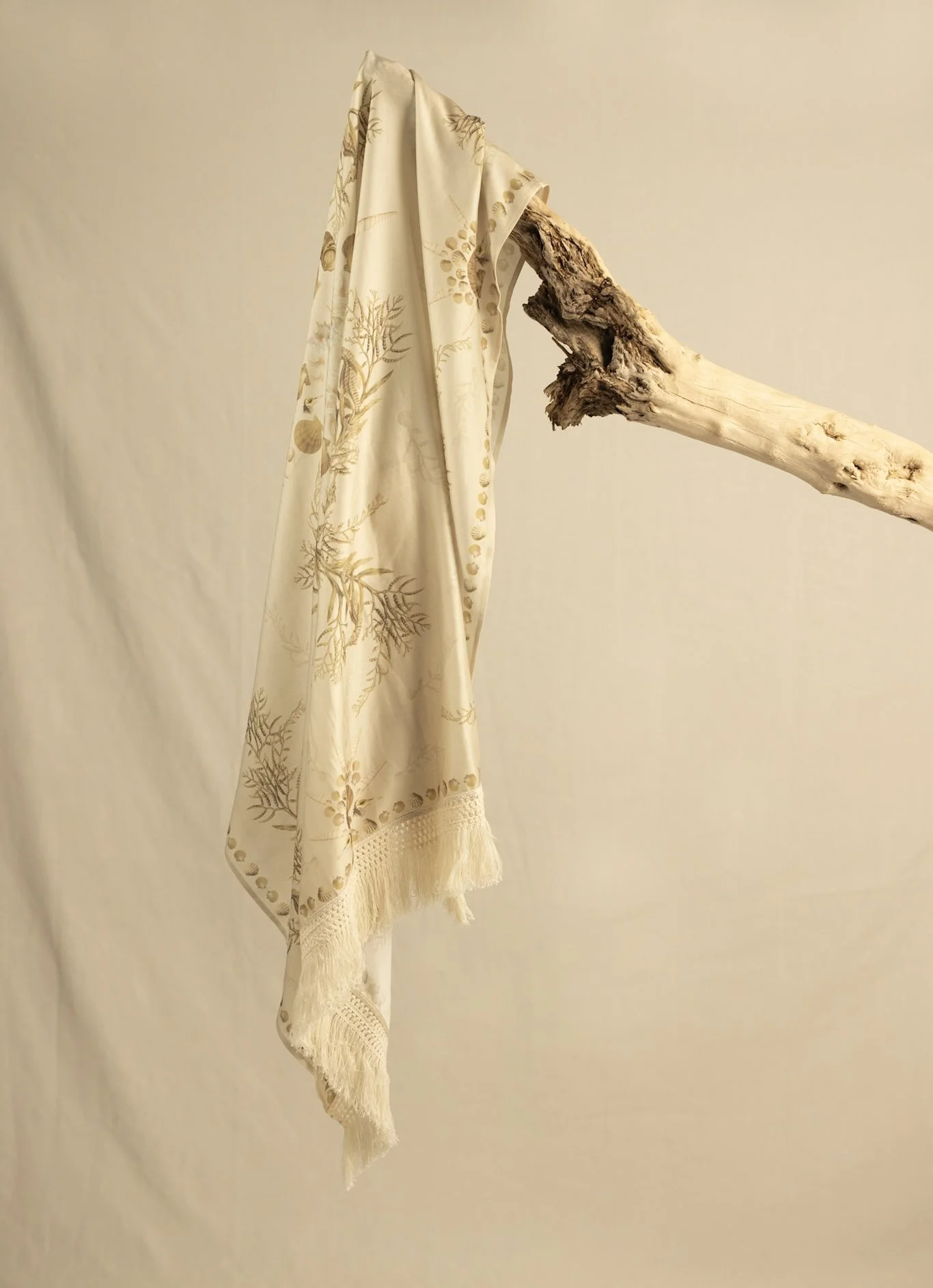 DEV26NEMI02 Mira ~ Sarong 6.jpg