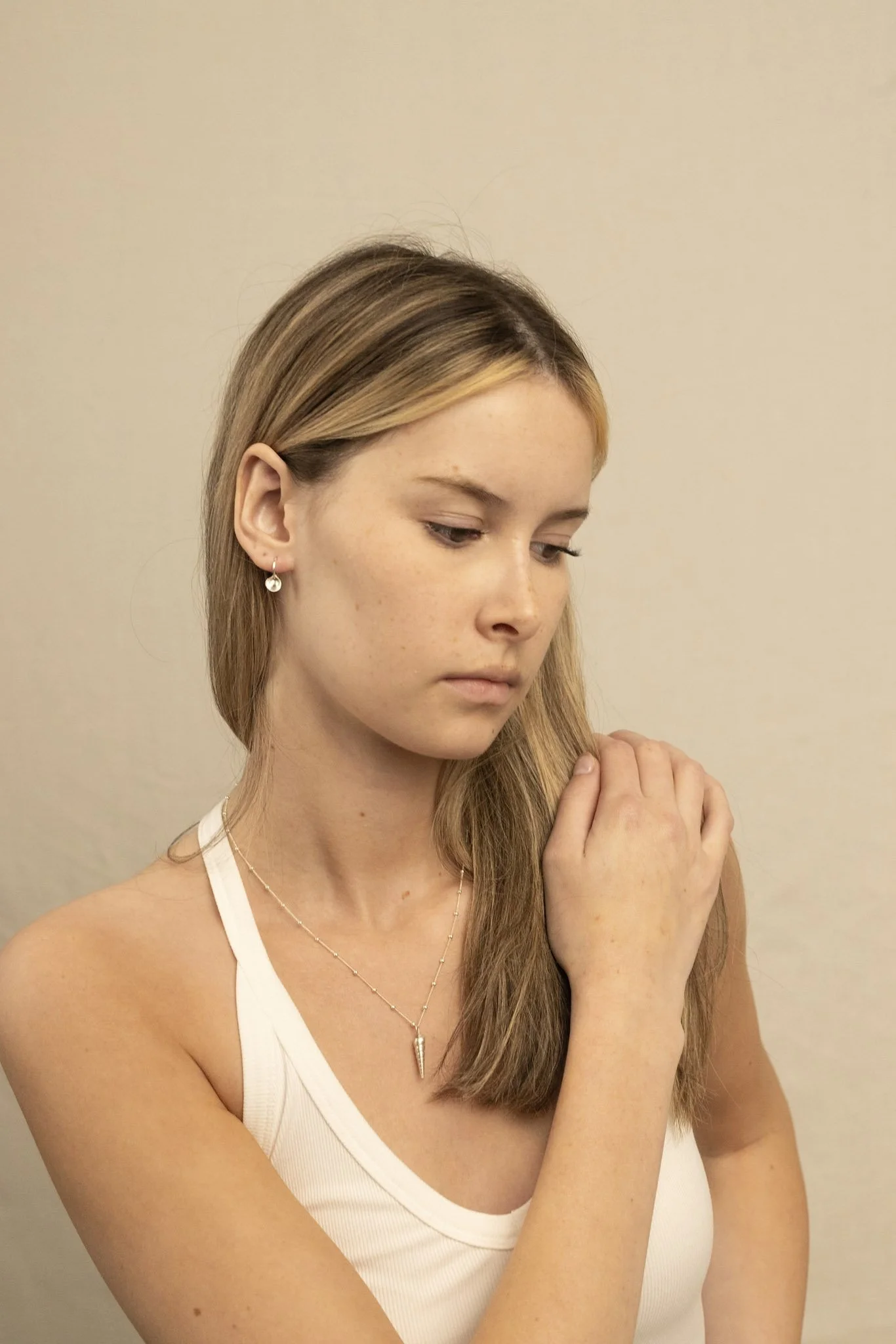 DEV26NEMI15 Ula ~ shell sleepers SLV 1.jpg