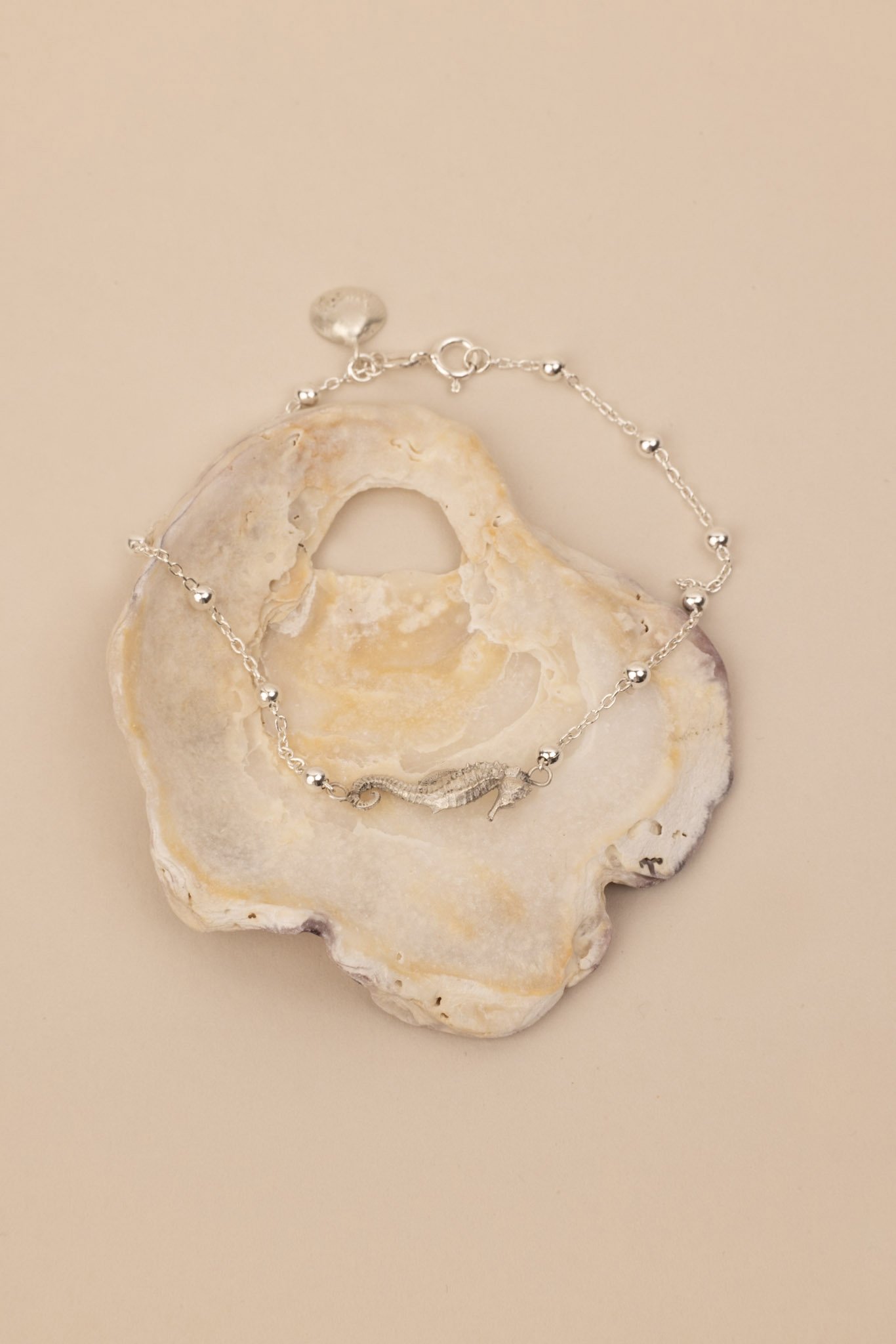 DEV26NEMI18 Nova ~ seahorse bracelet SLV.jpg