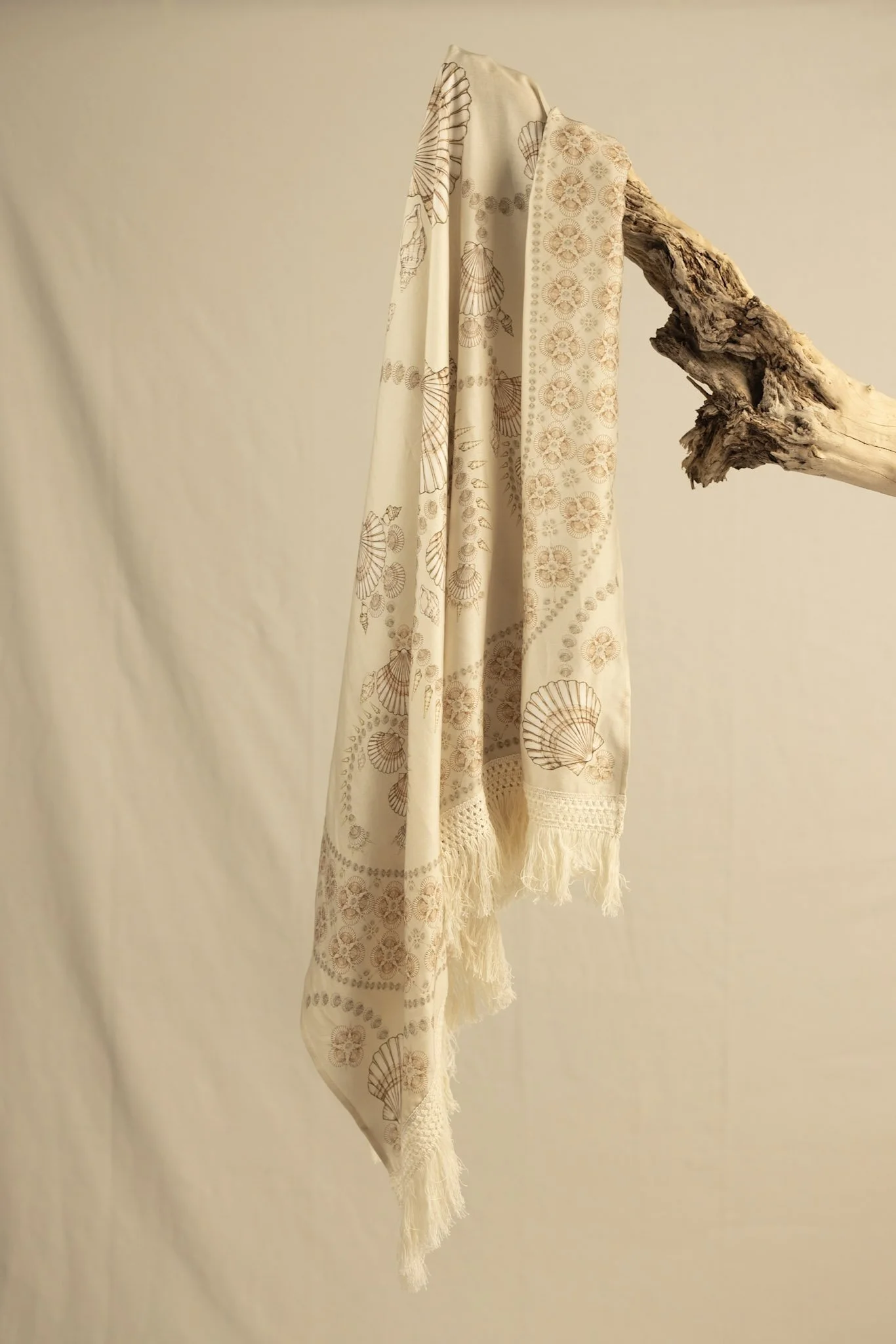 DEV26NEMI03 Riva ~ Sarong 1.jpg