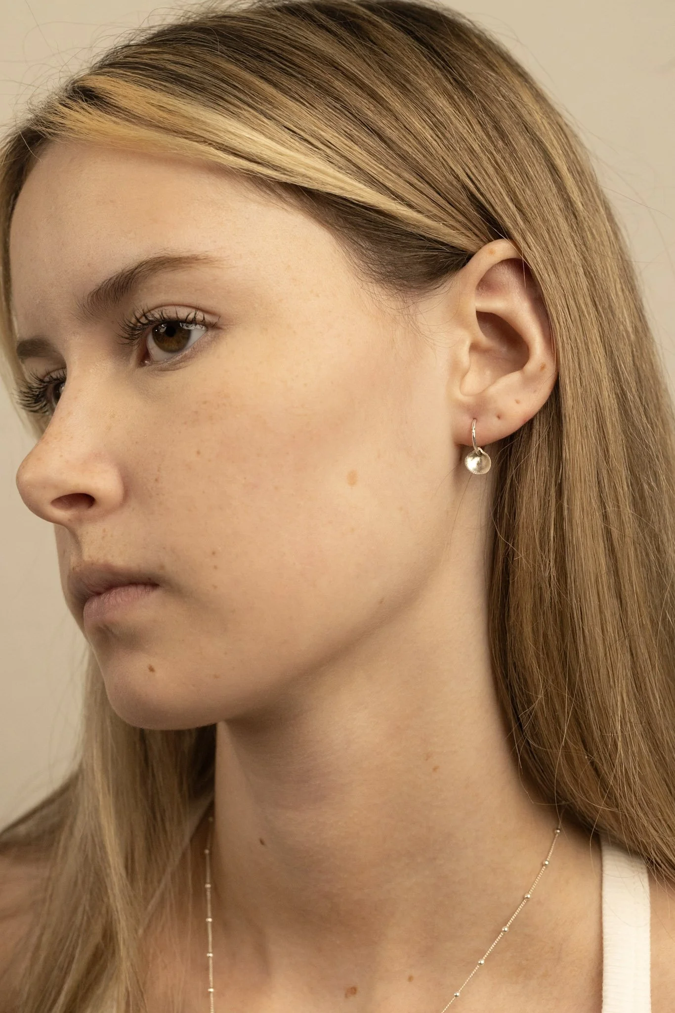 DEV26NEMI15 Ula ~ shell sleepers SLV 5.jpg