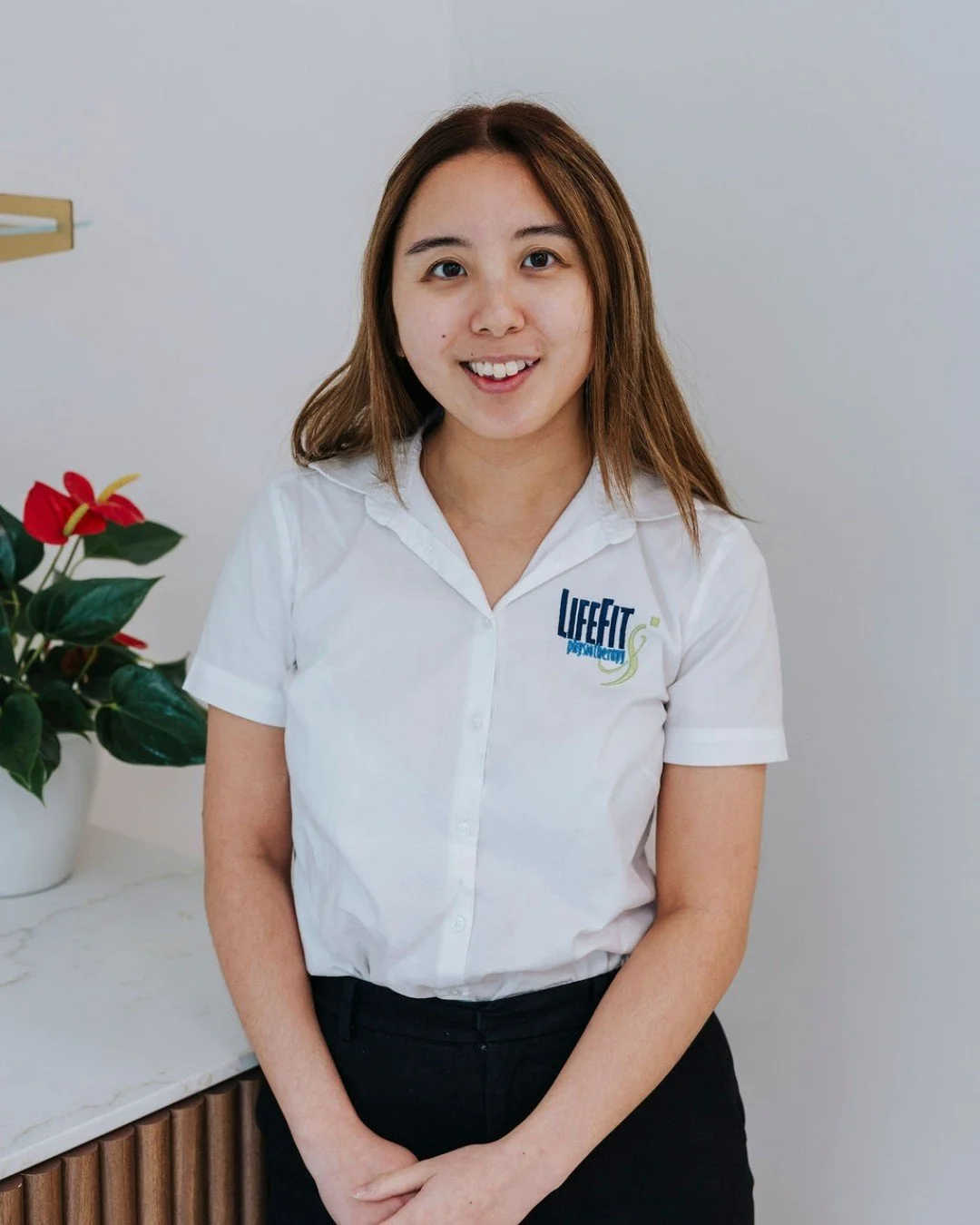 Meet Celine. 👋🏼
One of our physiotherapists with a Bachelor of Physiotherapy (Honours &ndash; First Class) from Australian Catholic University.

Celine has experience working across hospital, community, and private practice settings, giving her a w