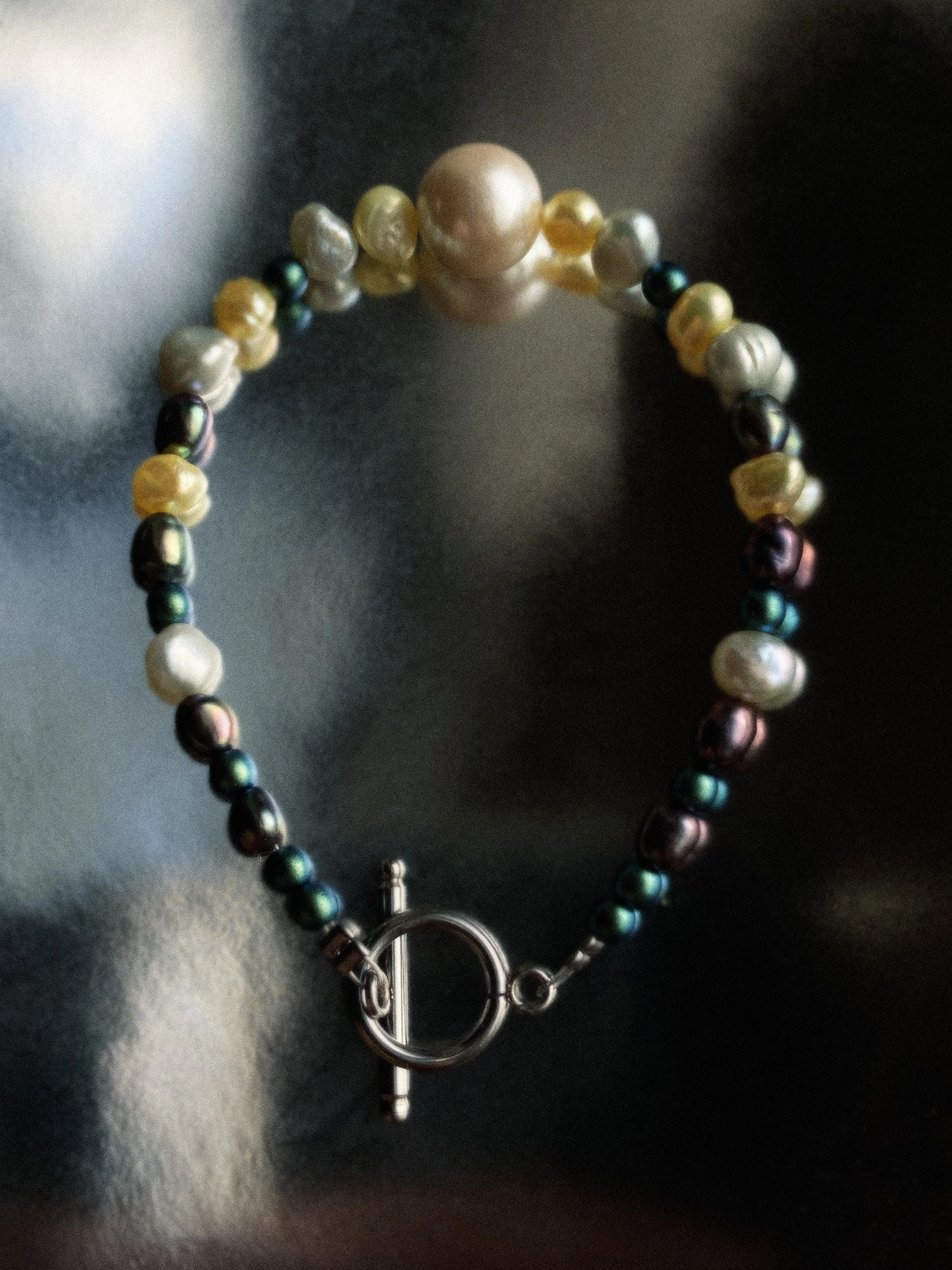 Lua Bracelet Ad 1.jpg