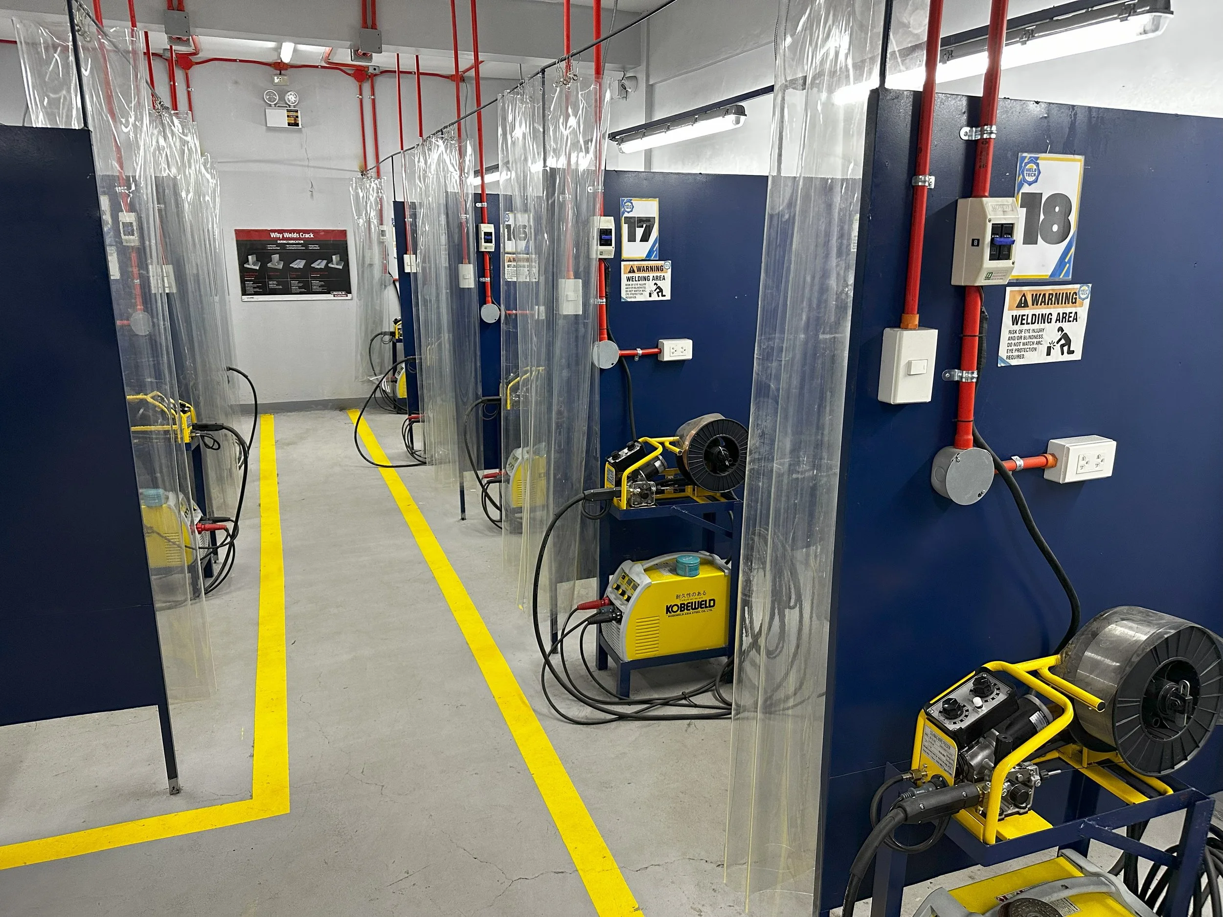 WELDING BOOTH 2 M.jpg