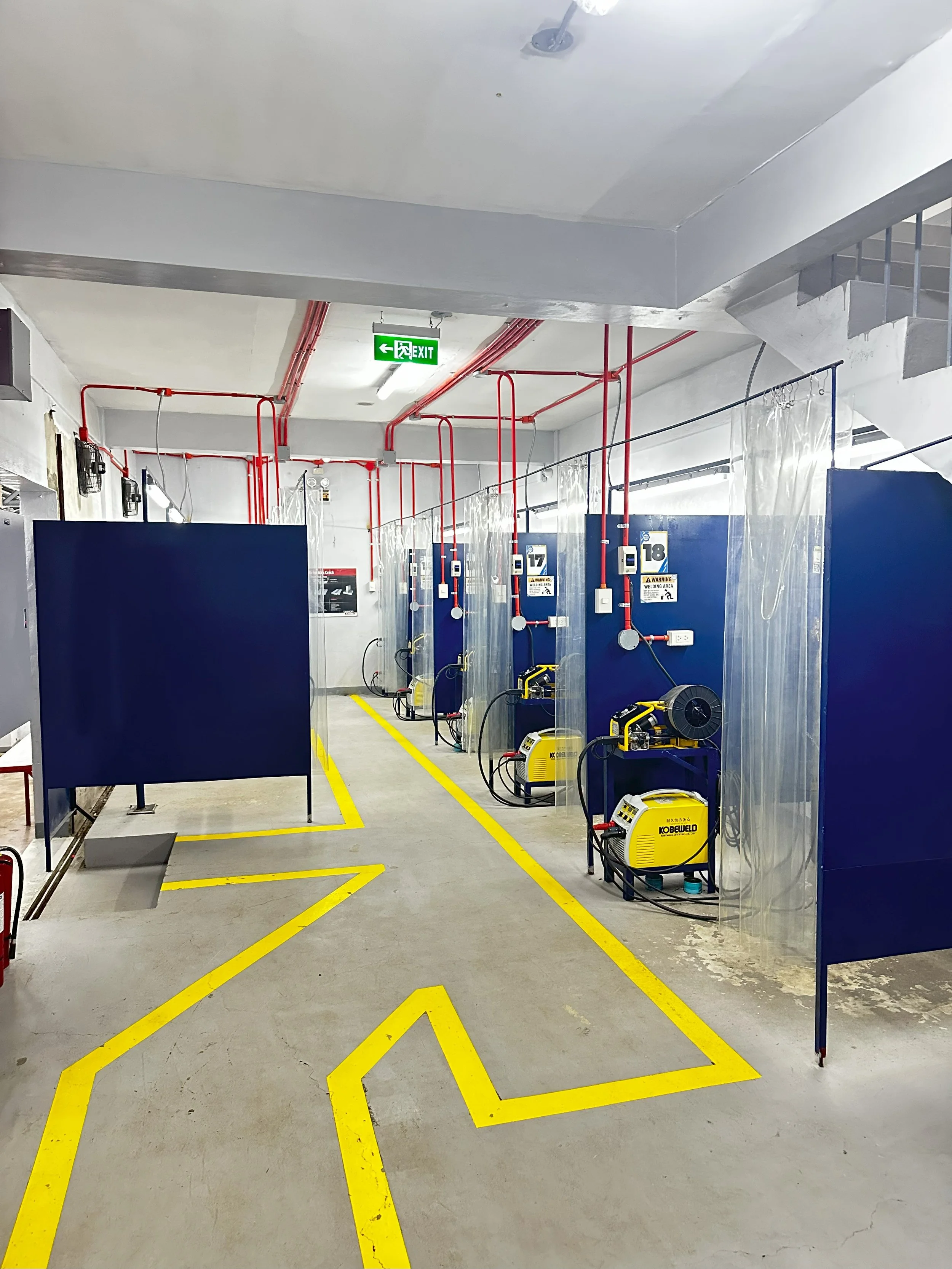 WELDING BOOTH 2 R2.jpg