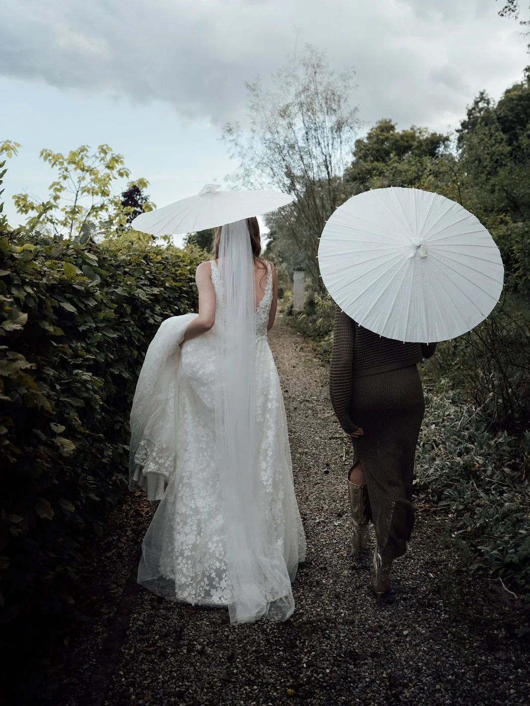 &bdquo;Euer Tag, erz&auml;hlt wie ein Film.
Mit Hochzeitsreportagen im Fine Art Stil dokumentiere ich authentische Momente in einer cineastischen Bildsprache. Zeitlos, &auml;sthetisch und einzigartig.&ldquo;