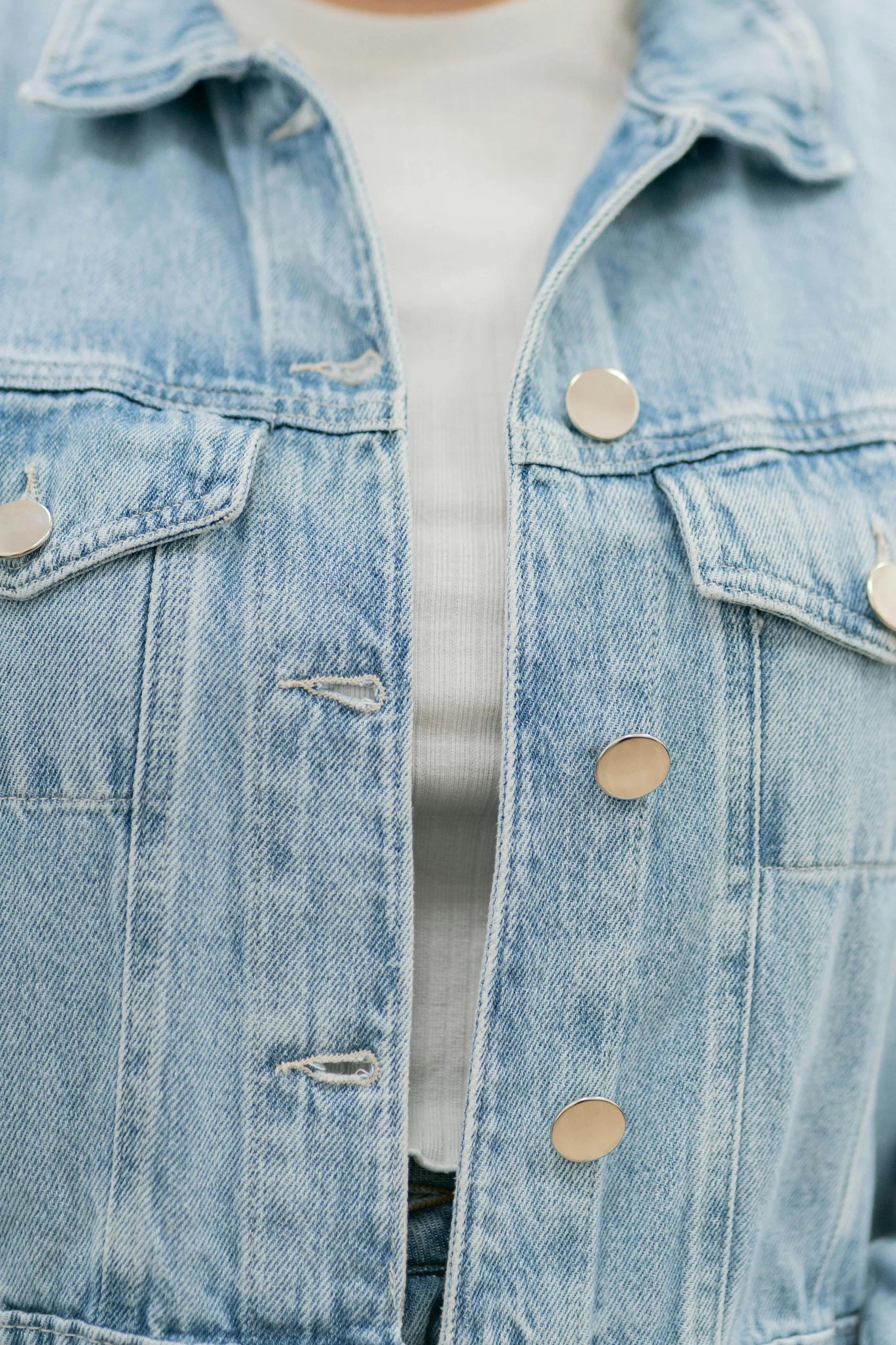 The Ultimate Jeans Guide: Fit, Care, Style, and What’s Worth Paying For