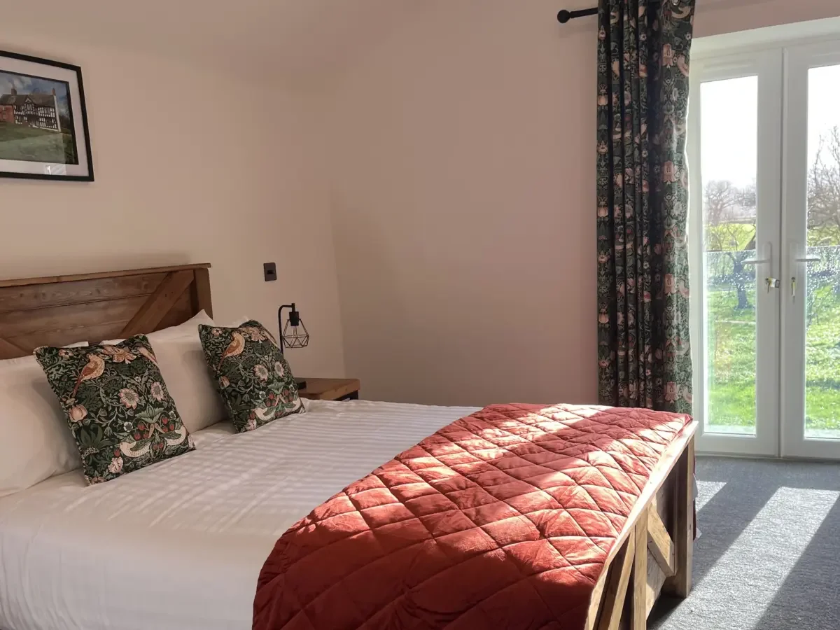 The-Cider-Farmhouse-IMG_0526-1200x900.jpeg.webp (Copy)