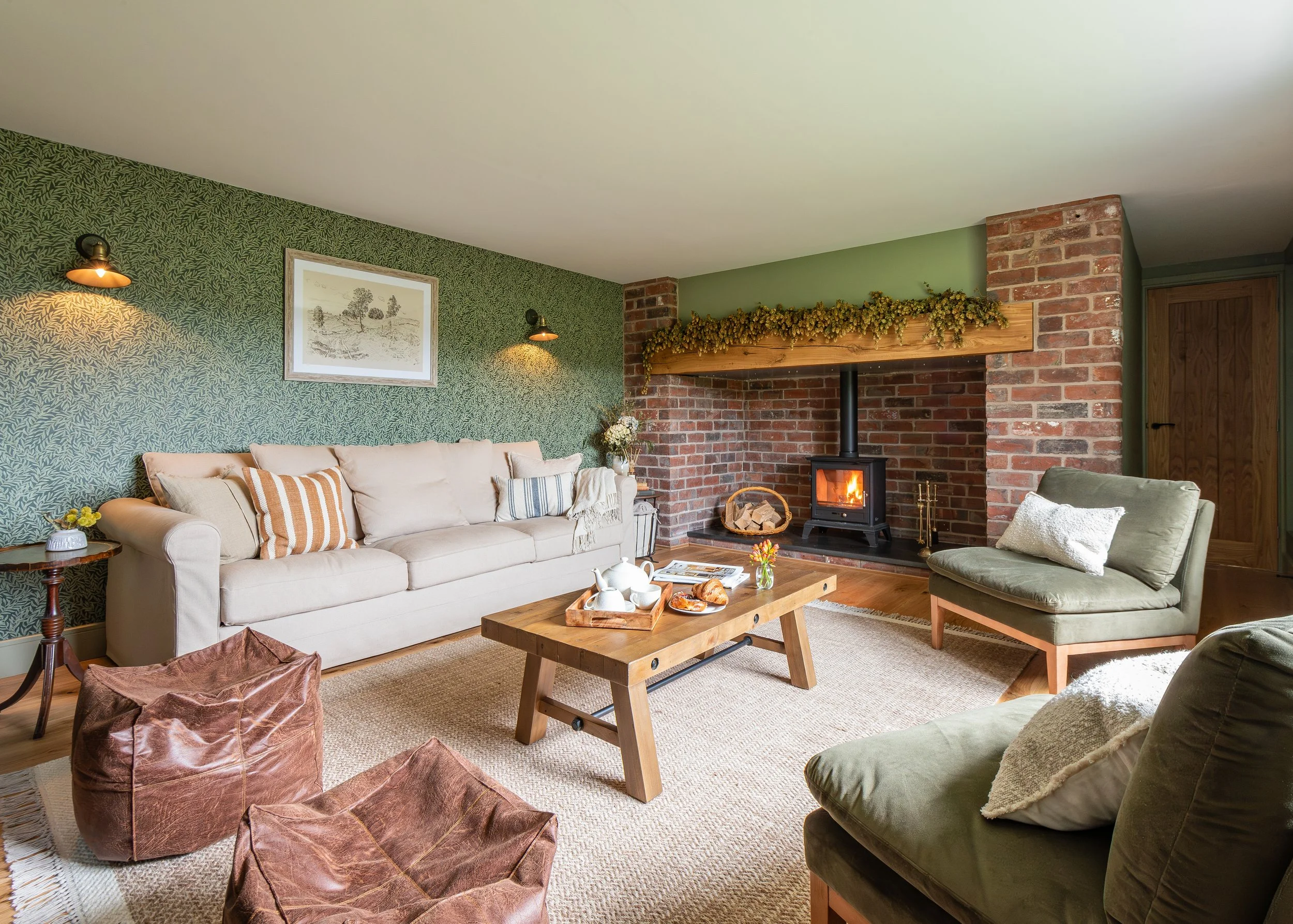 SANTLEY LOUNGE (4).jpeg