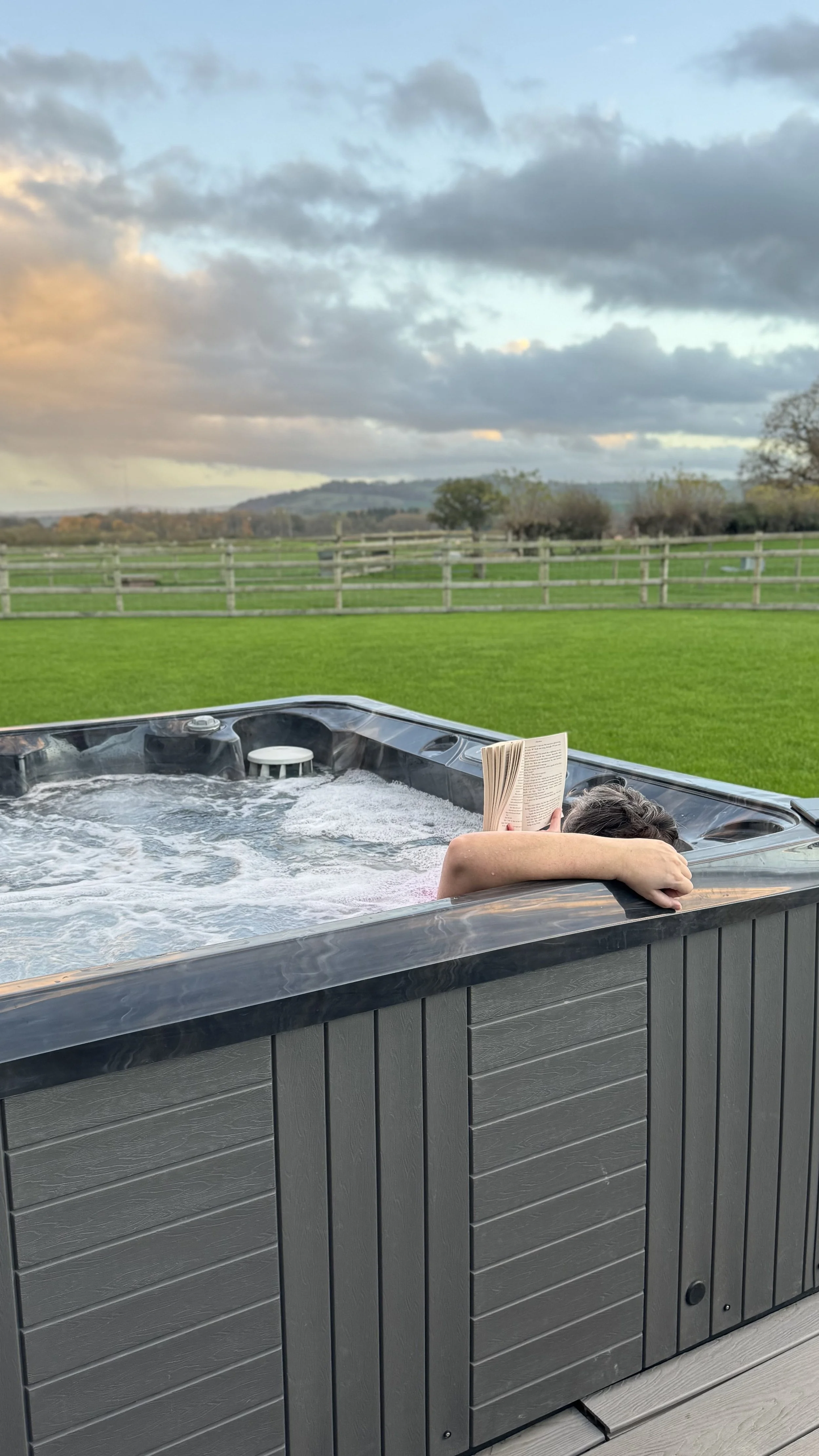 Wales Spicy Romance Reading Retreat - Payment Plan