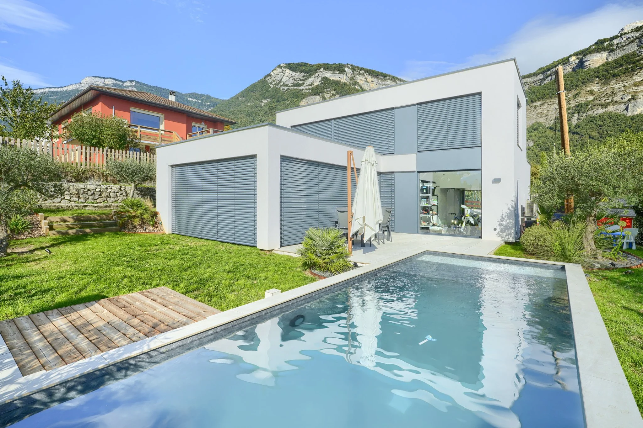 2025-10-04 - web L - 09h 48m 18s.jpg