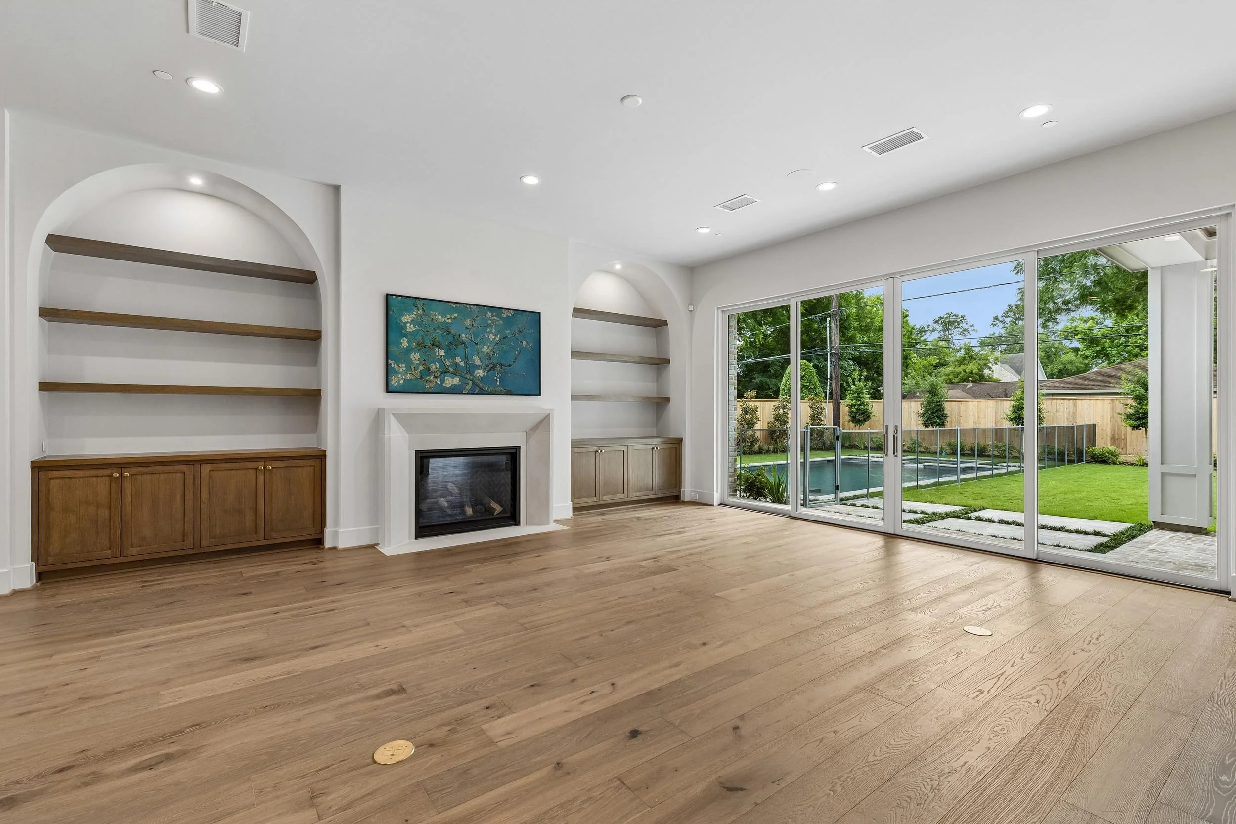 8715 Winningham Living Room 2