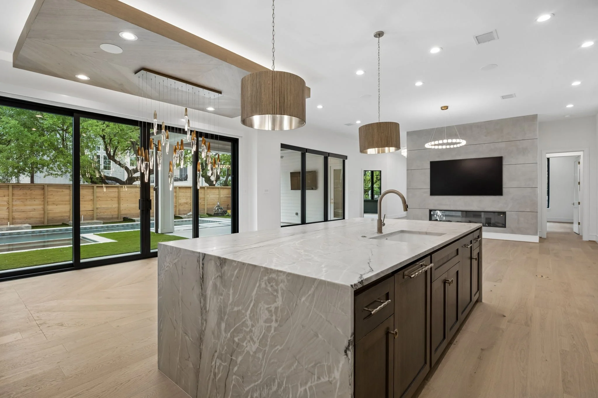 1001 East 7 1/2 Kitchen IV