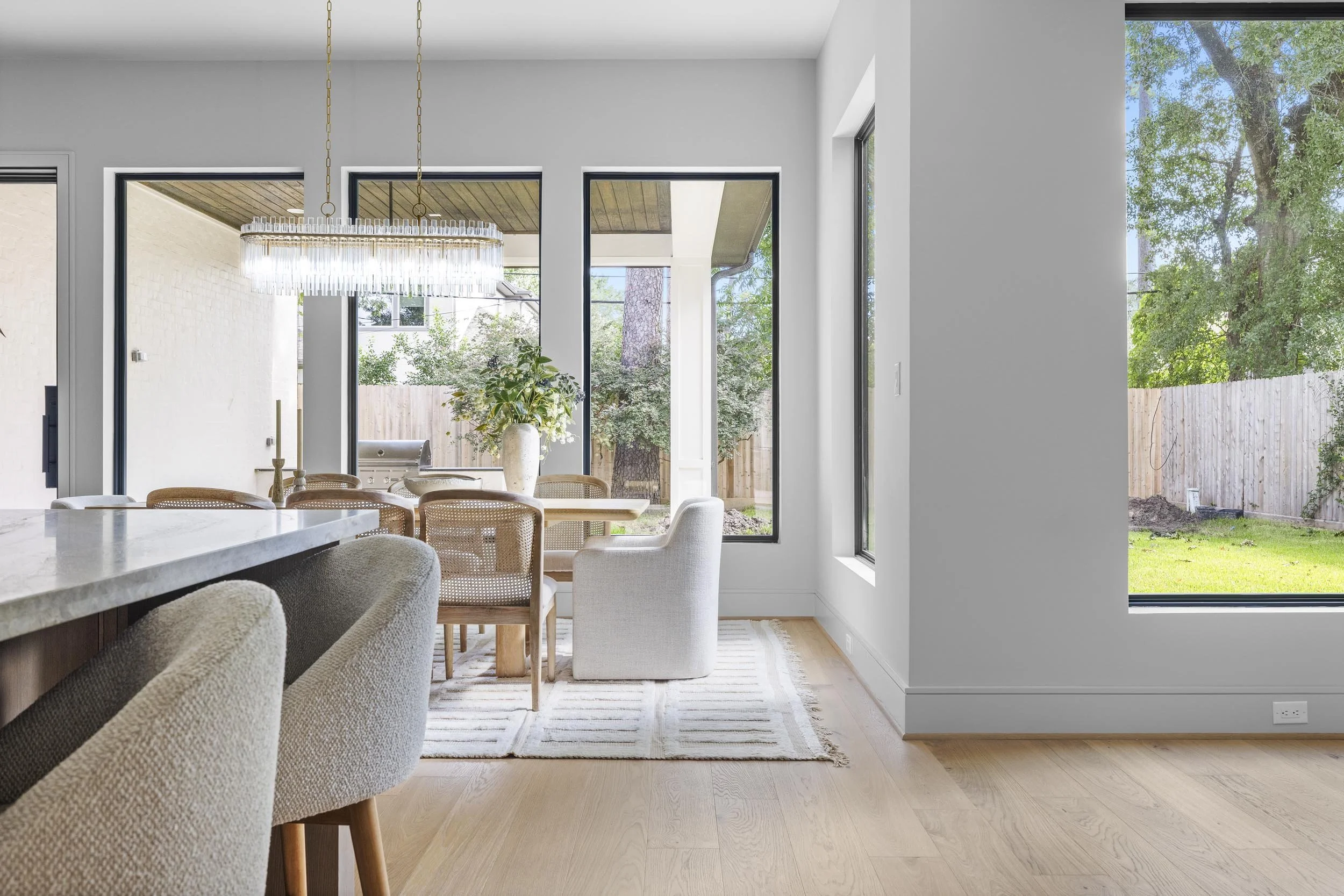 8320 Cedarspur- Great Room -04.jpg