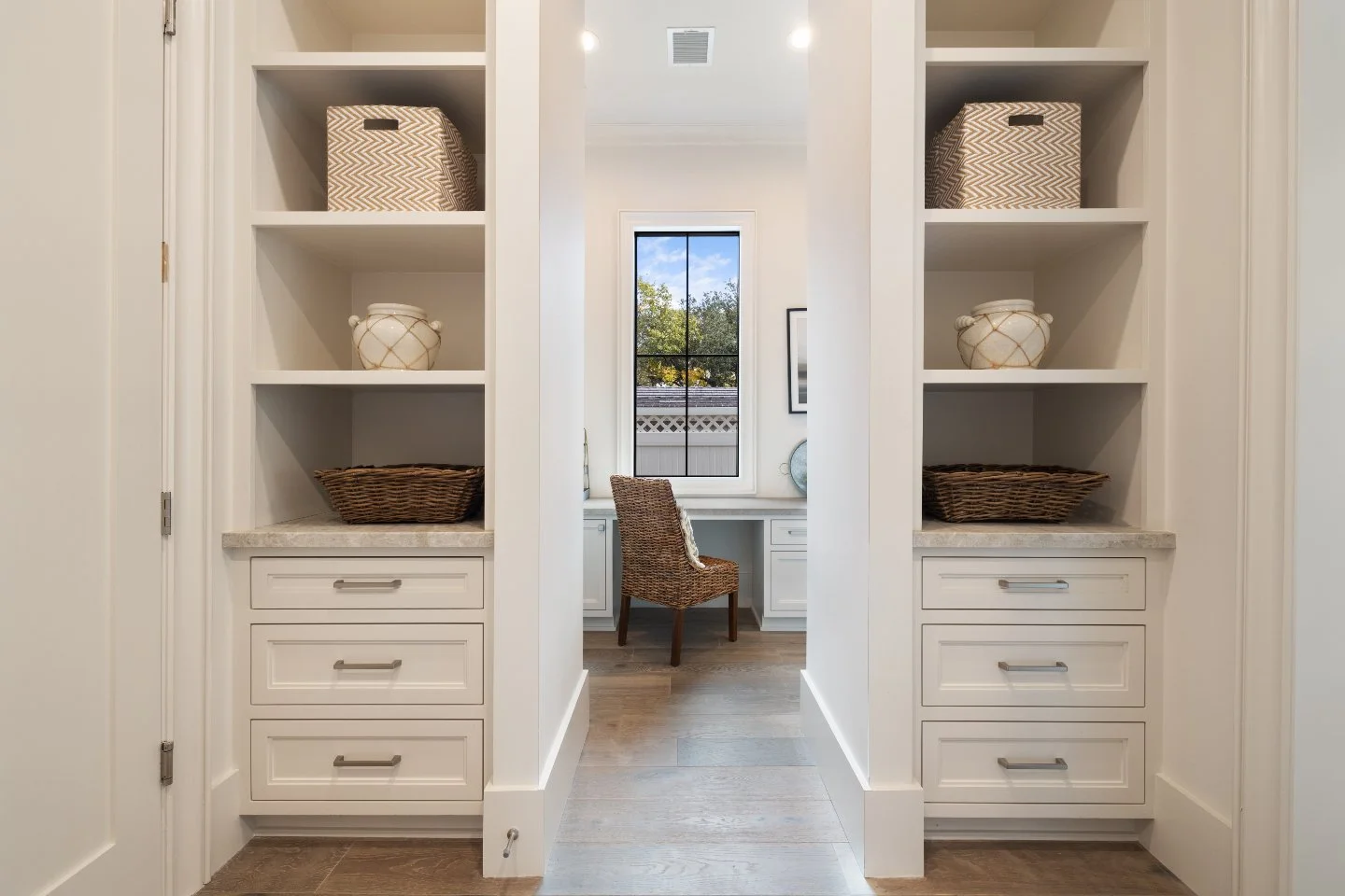 Homework zone, home office, craft station, command center&hellip; whatever you call it, this one&rsquo;s the calm in the chaos.

Plenty of storage for the essentials, a window for your dose of vitamin D, and just enough separation from the noise.

Pr