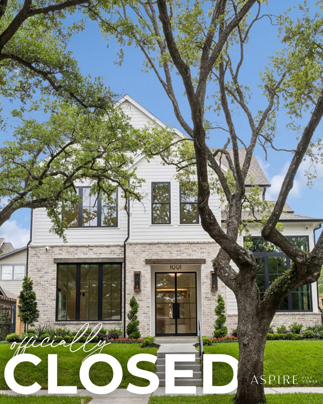 Officially complete and closed in The Heights.

From the initial vision to the final walkthrough, this home was thoughtfully designed and carefully built every step of the way. We&rsquo;re grateful to have been part of bringing it to life.
.
.
.
.
.
