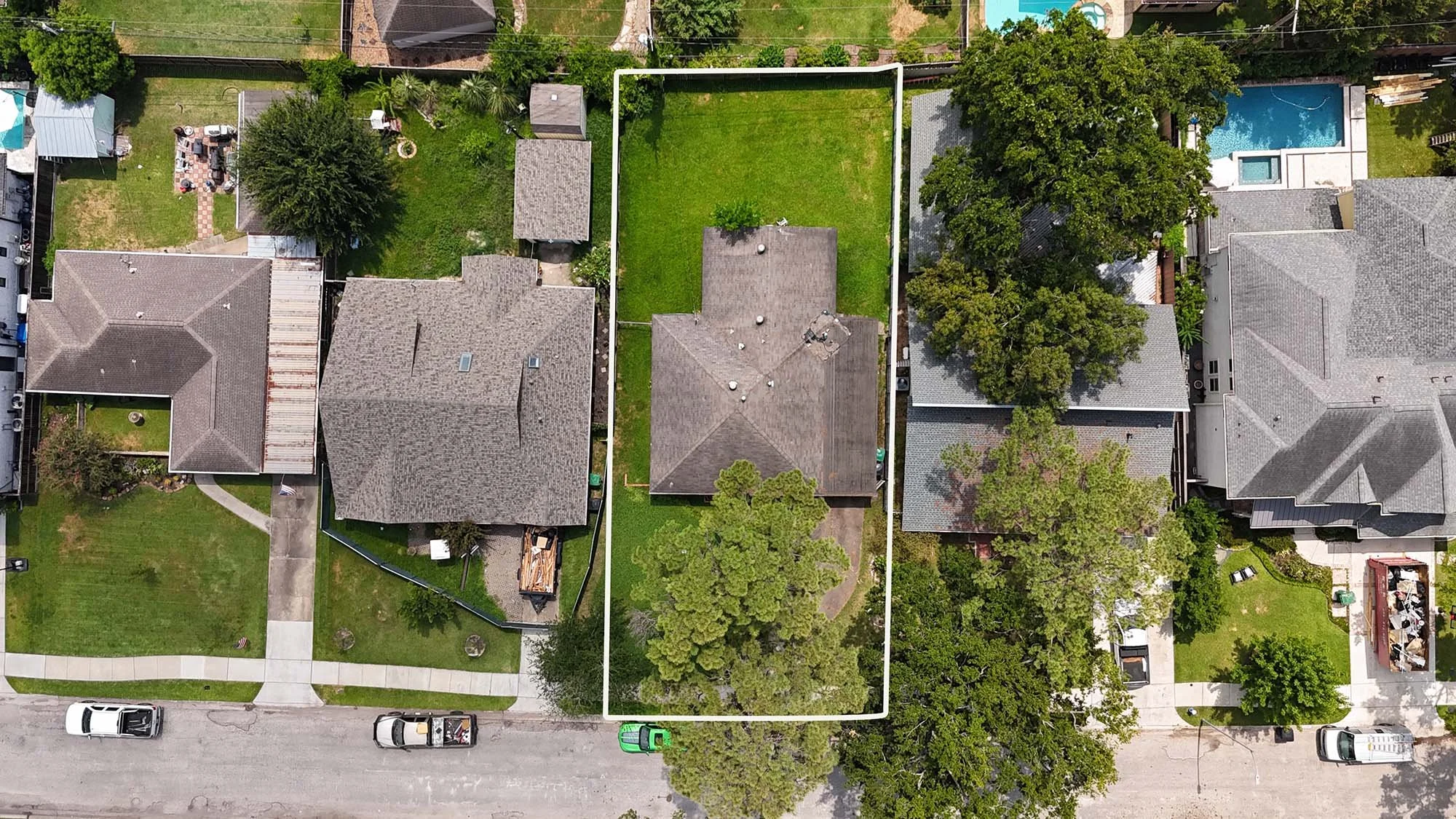 1227 Chamboard Lane