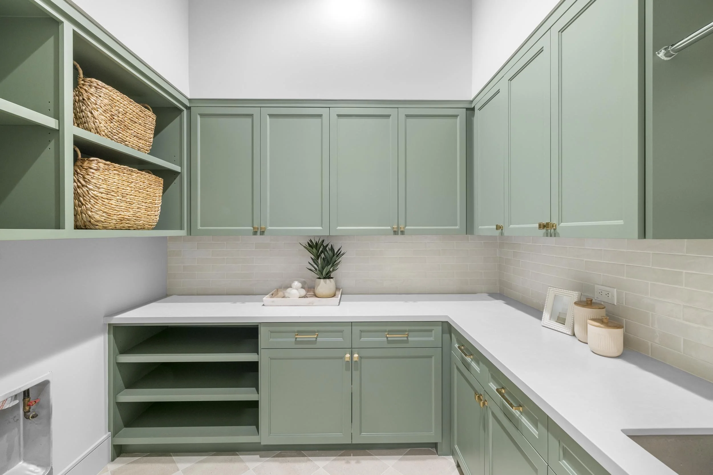 8320 Cedarspur- Utility -02.jpg