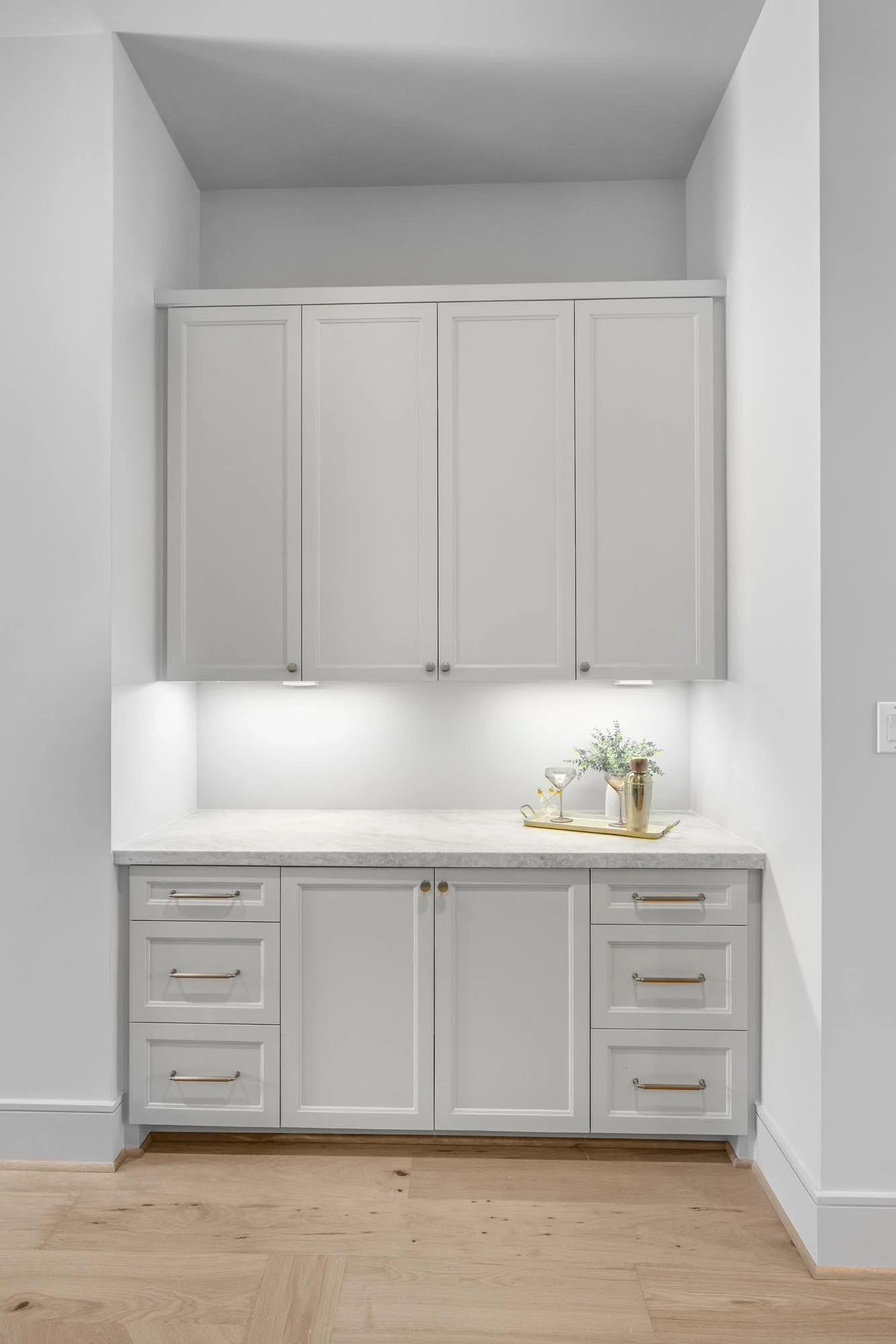 8320 Cedarspur- Dry Bar-01.jpg