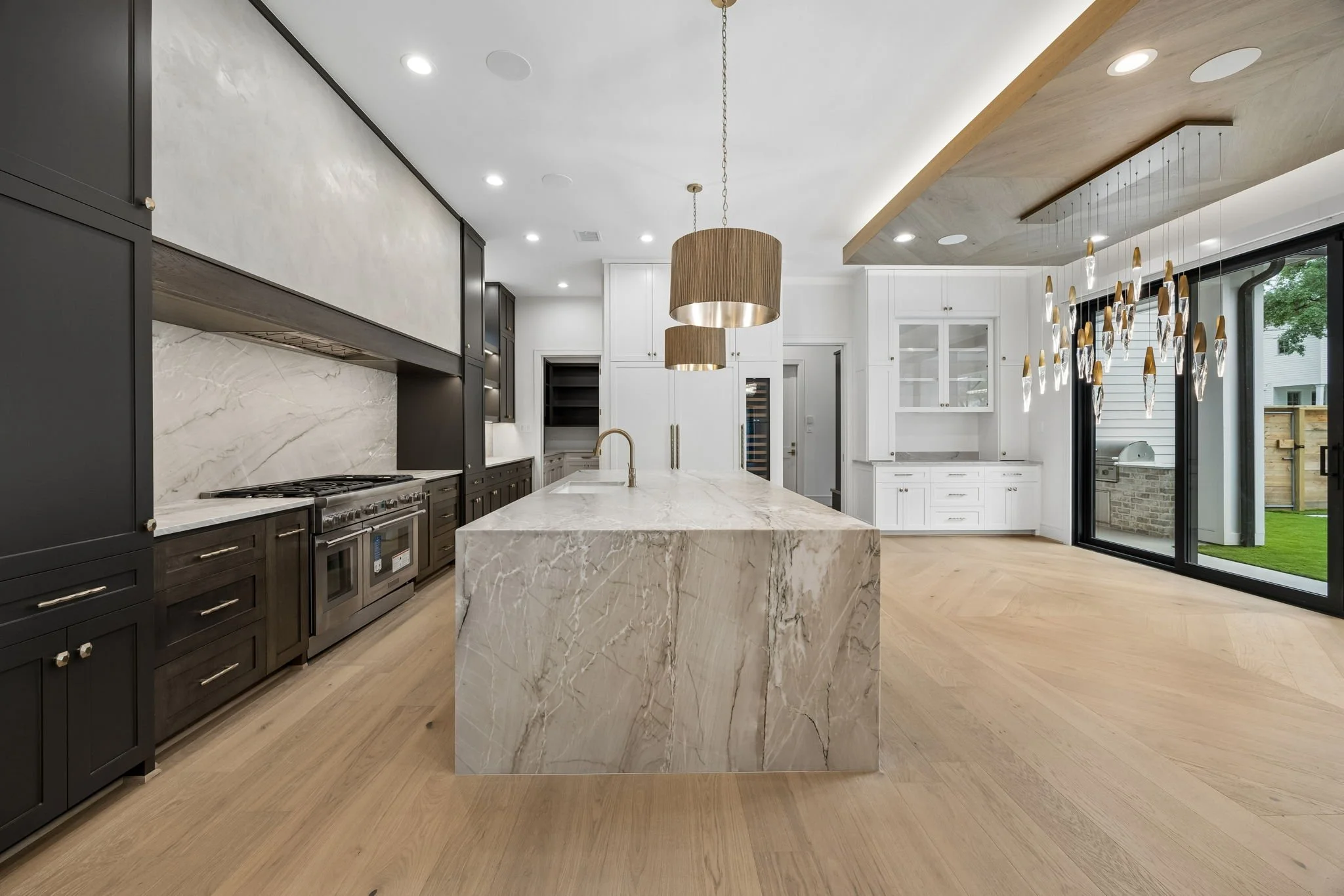 1001 East 7 1/2 Kitchen I