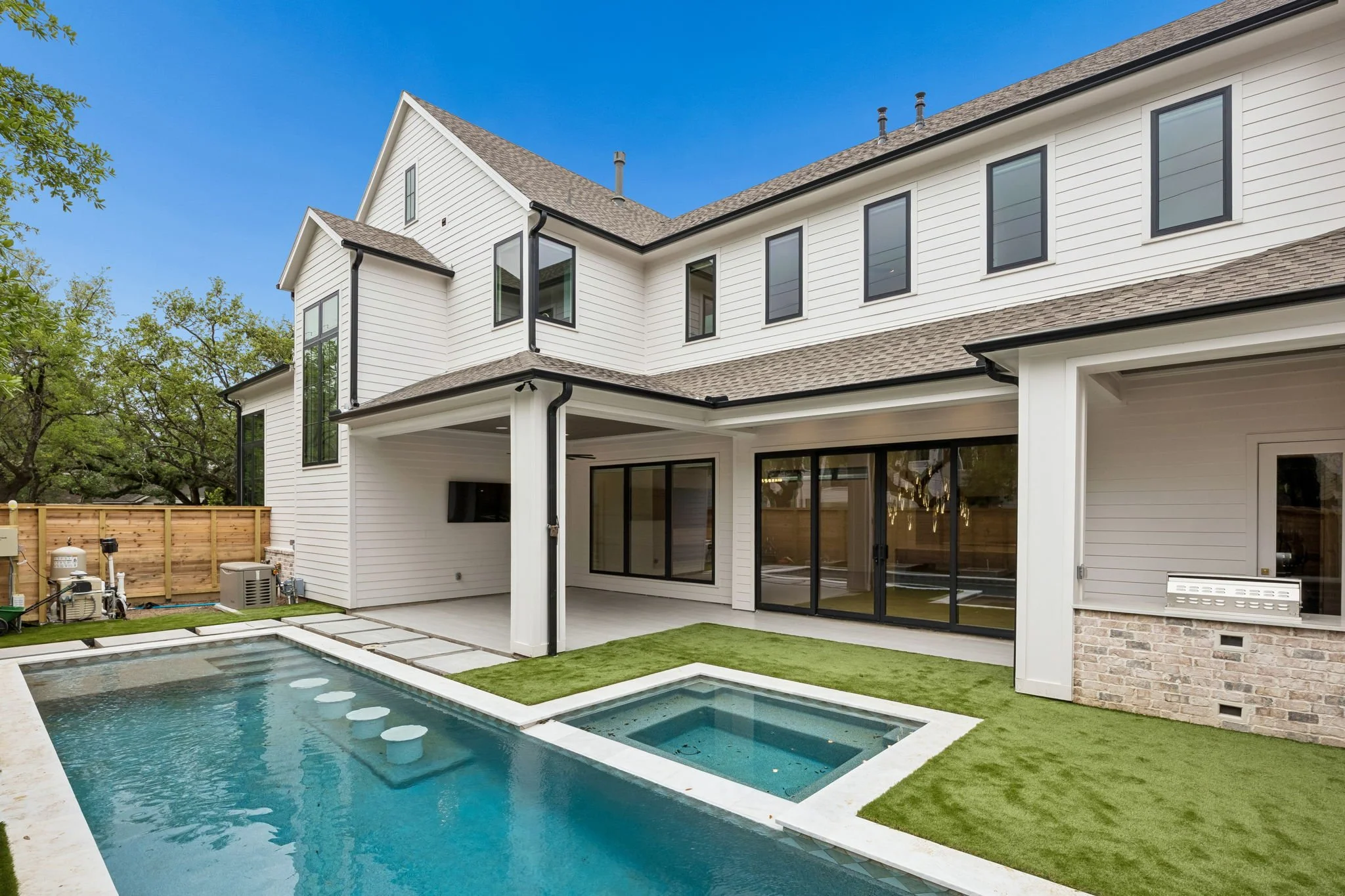 1001 East 7 1/2 Exterior I