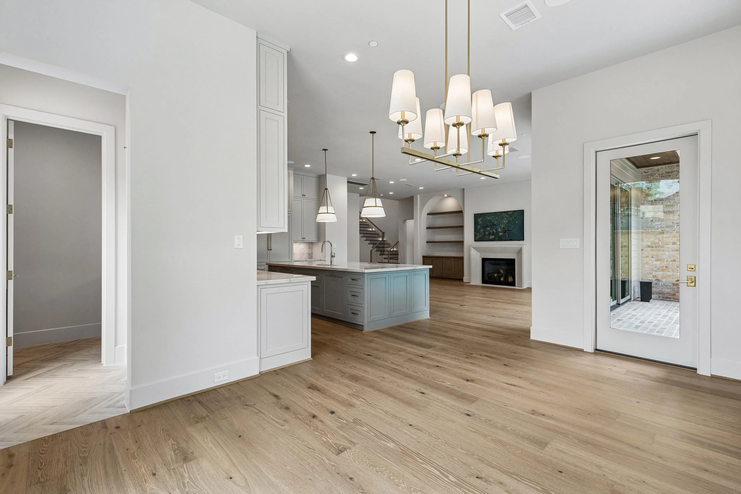 8715 Winningham Dining Room