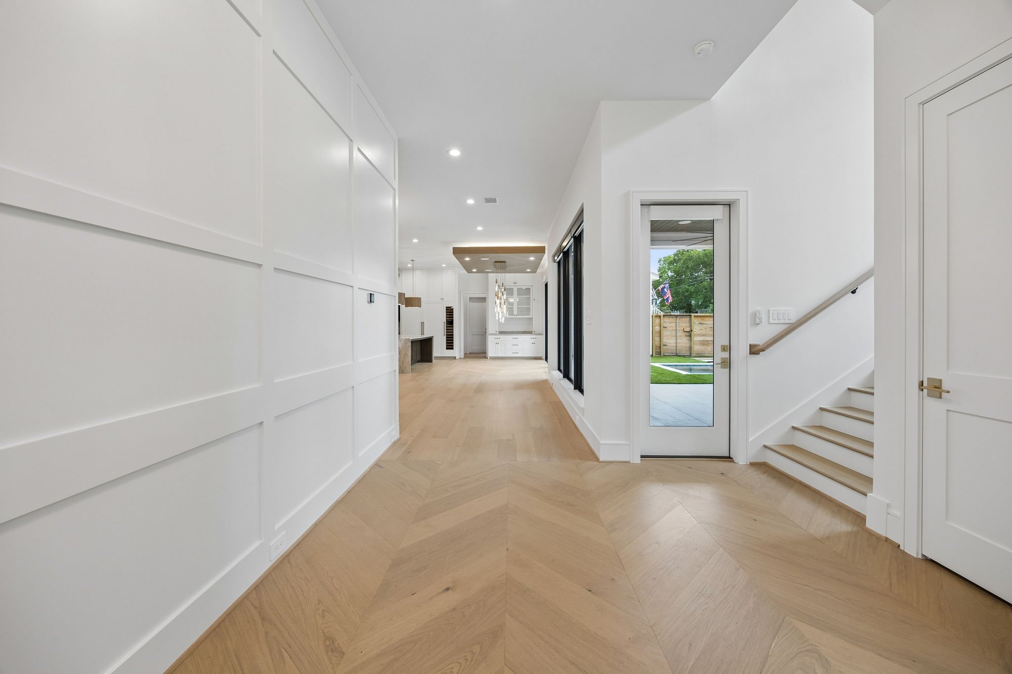 1001 East 7 1/2 Entry I