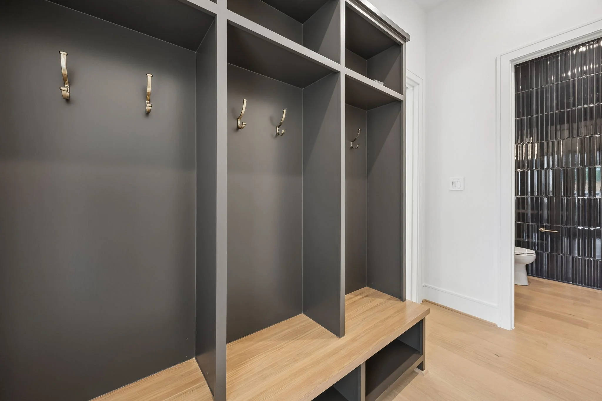 1001 East 7 1/2 Mudroom