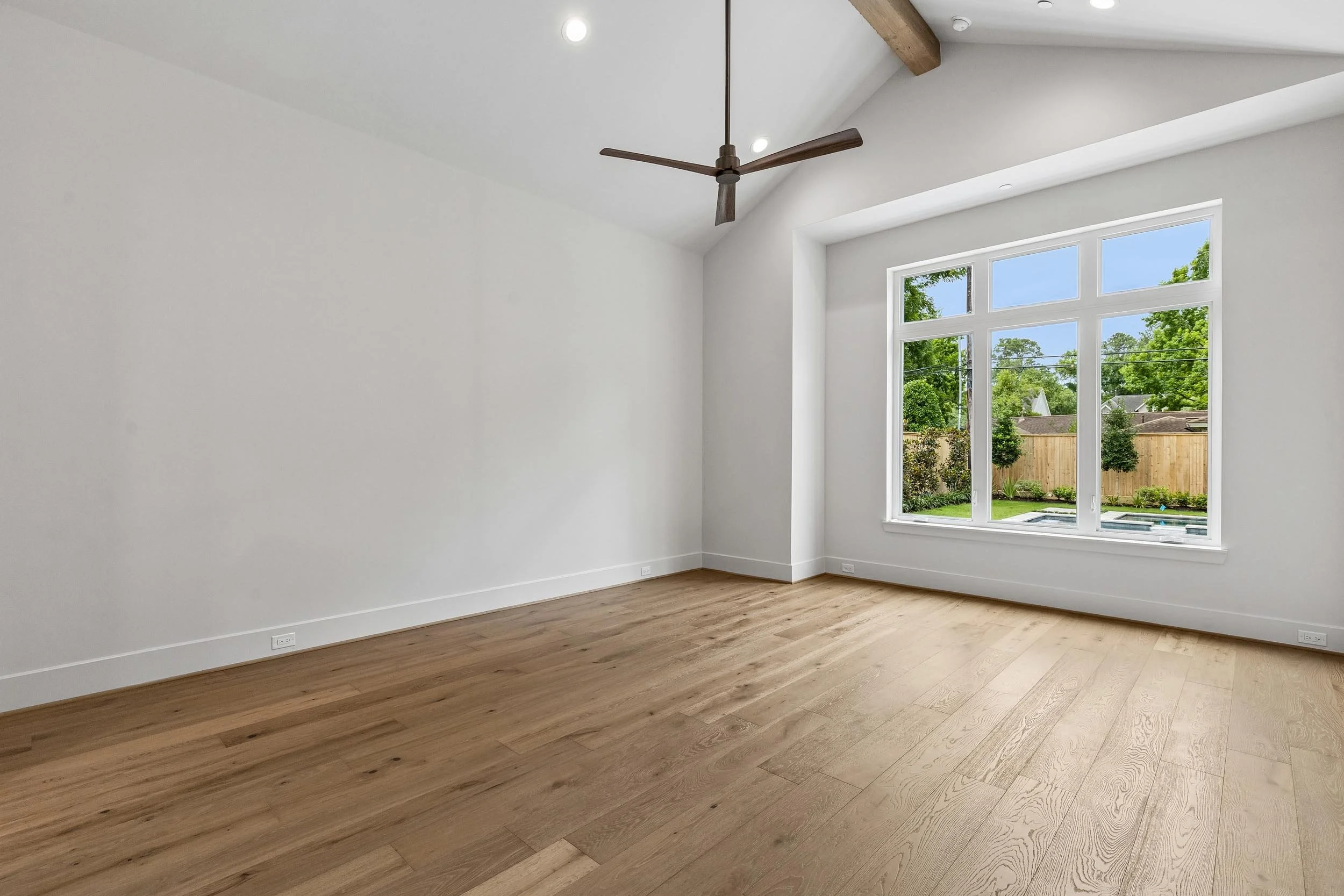 8715 Winningham Primary Bedroom