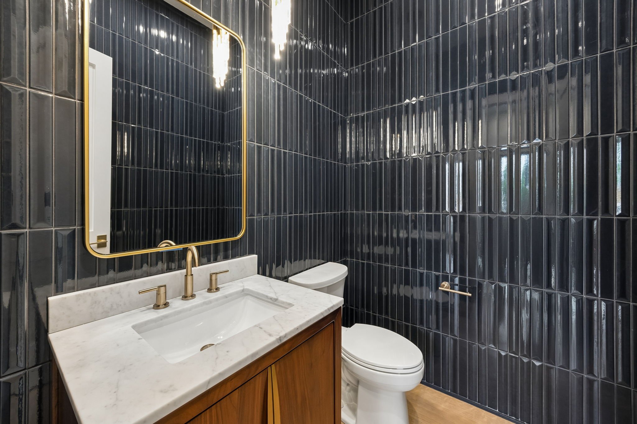 1001 East 7 1/2 Powder Room I