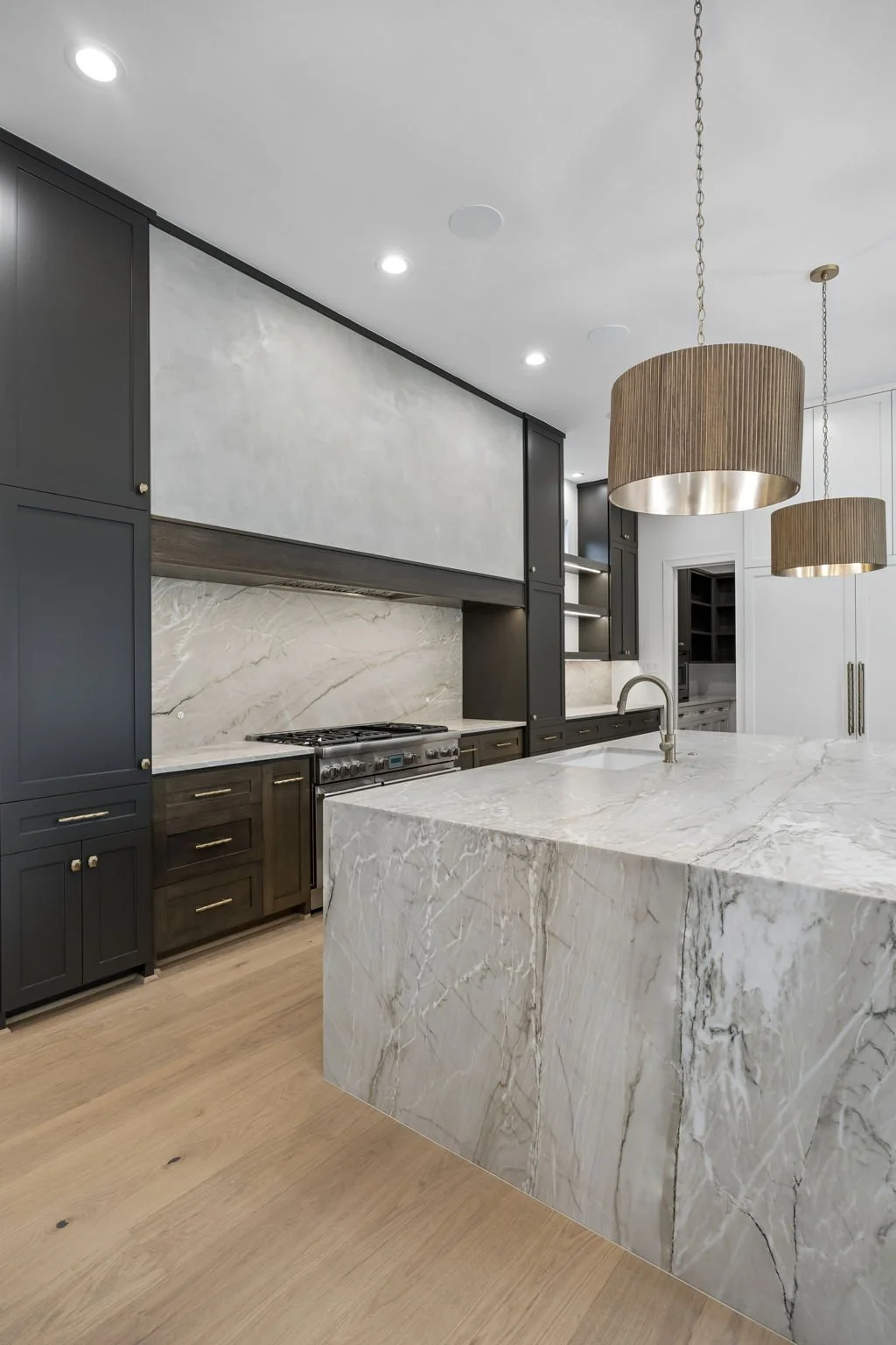 1001 East 7 1/2 Kitchen VII