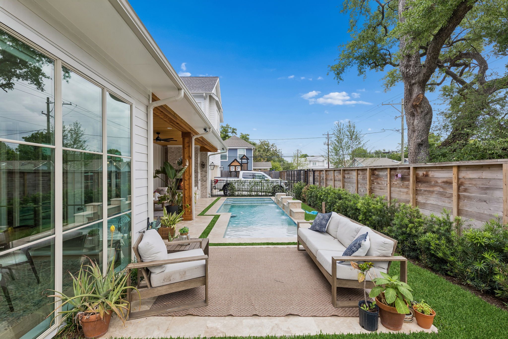 641 E 8th - Backyard 2.jpg