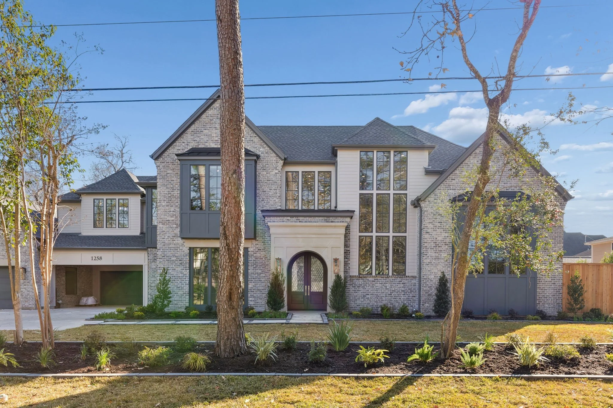 1258 Fries - Exterior 1 - Landscape.jpg