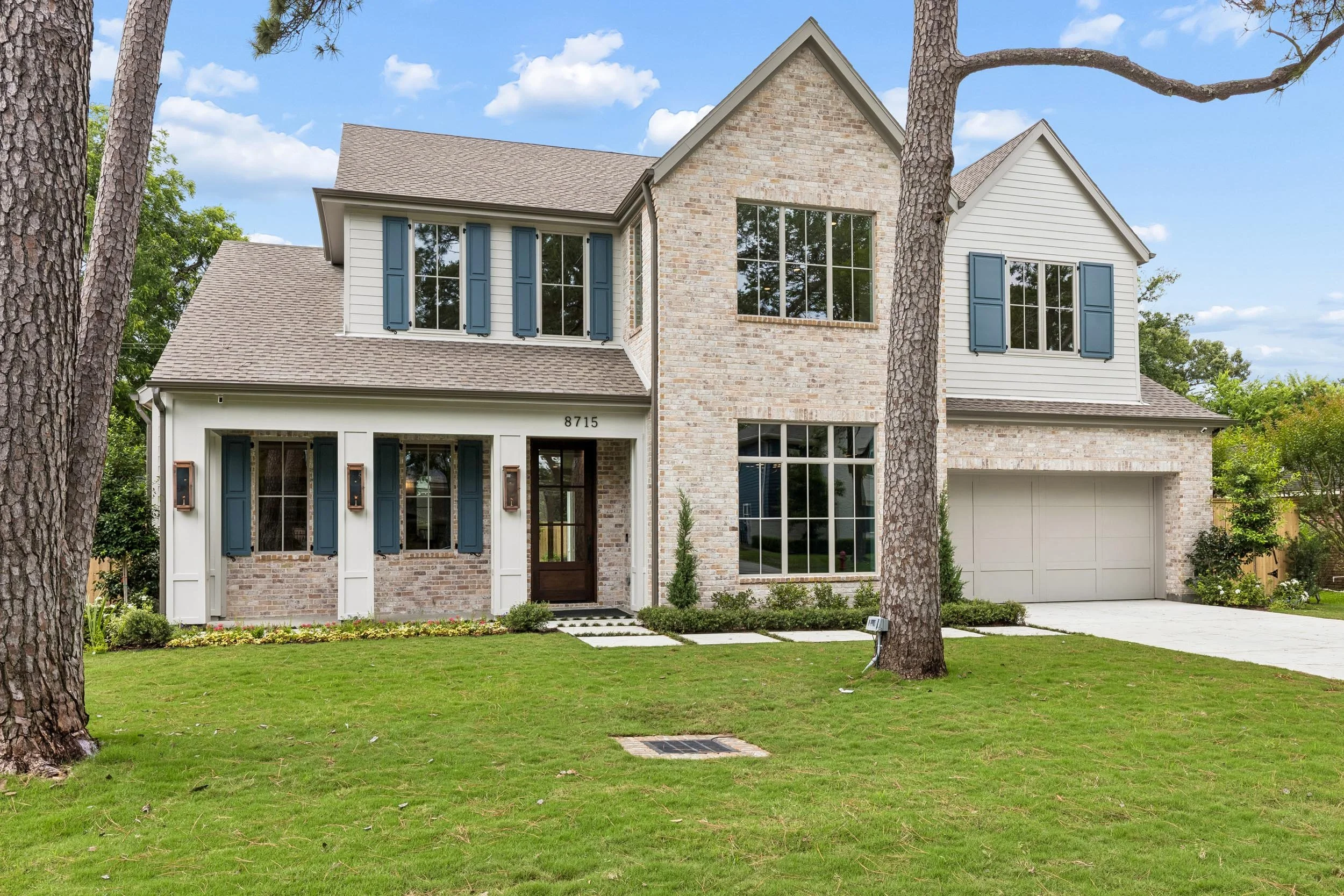 8715 Winningham Front 2