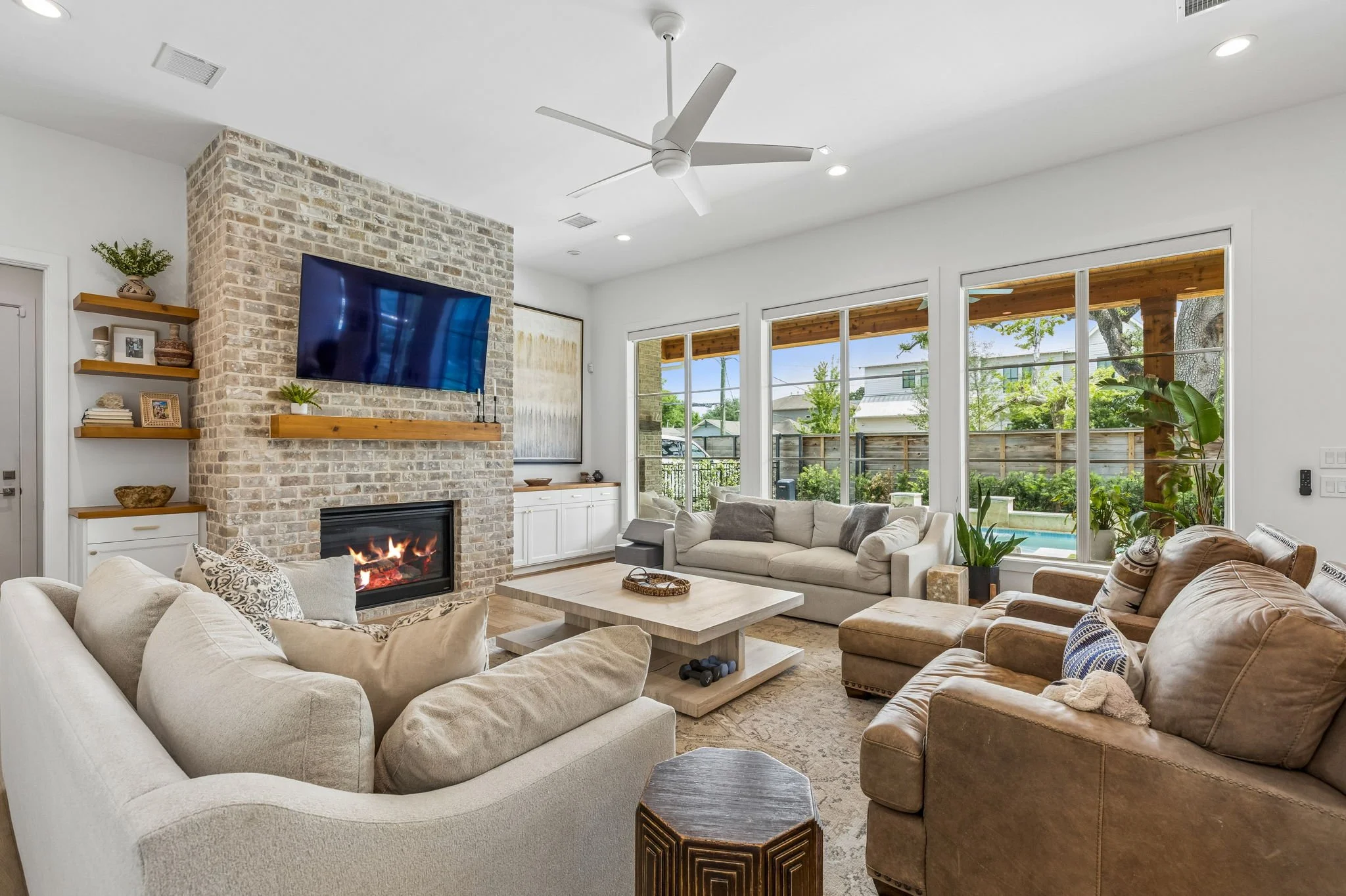 641 E 8th - Living Room 3.jpg