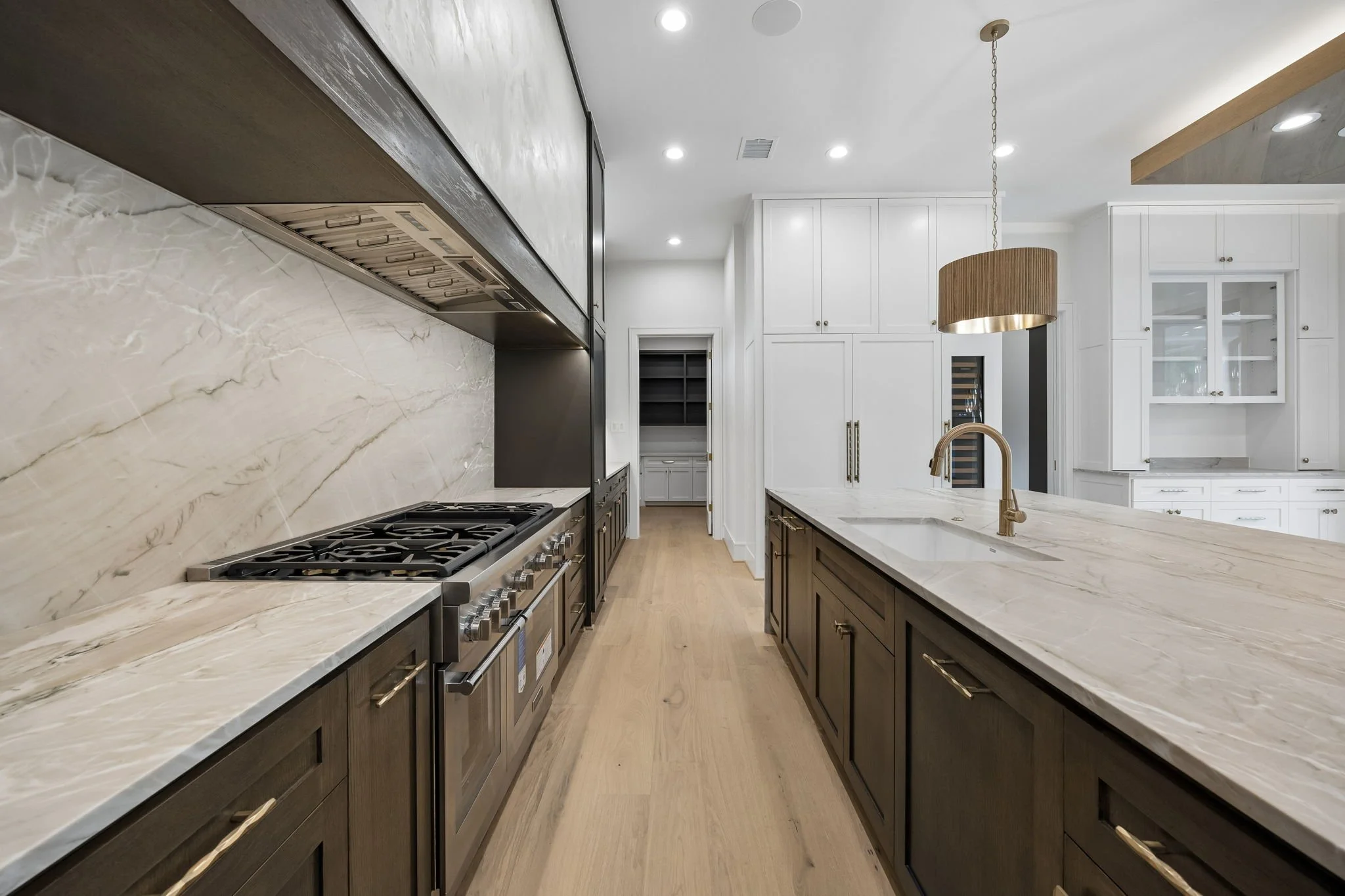 1001 East 7 1/2 Kitchen V