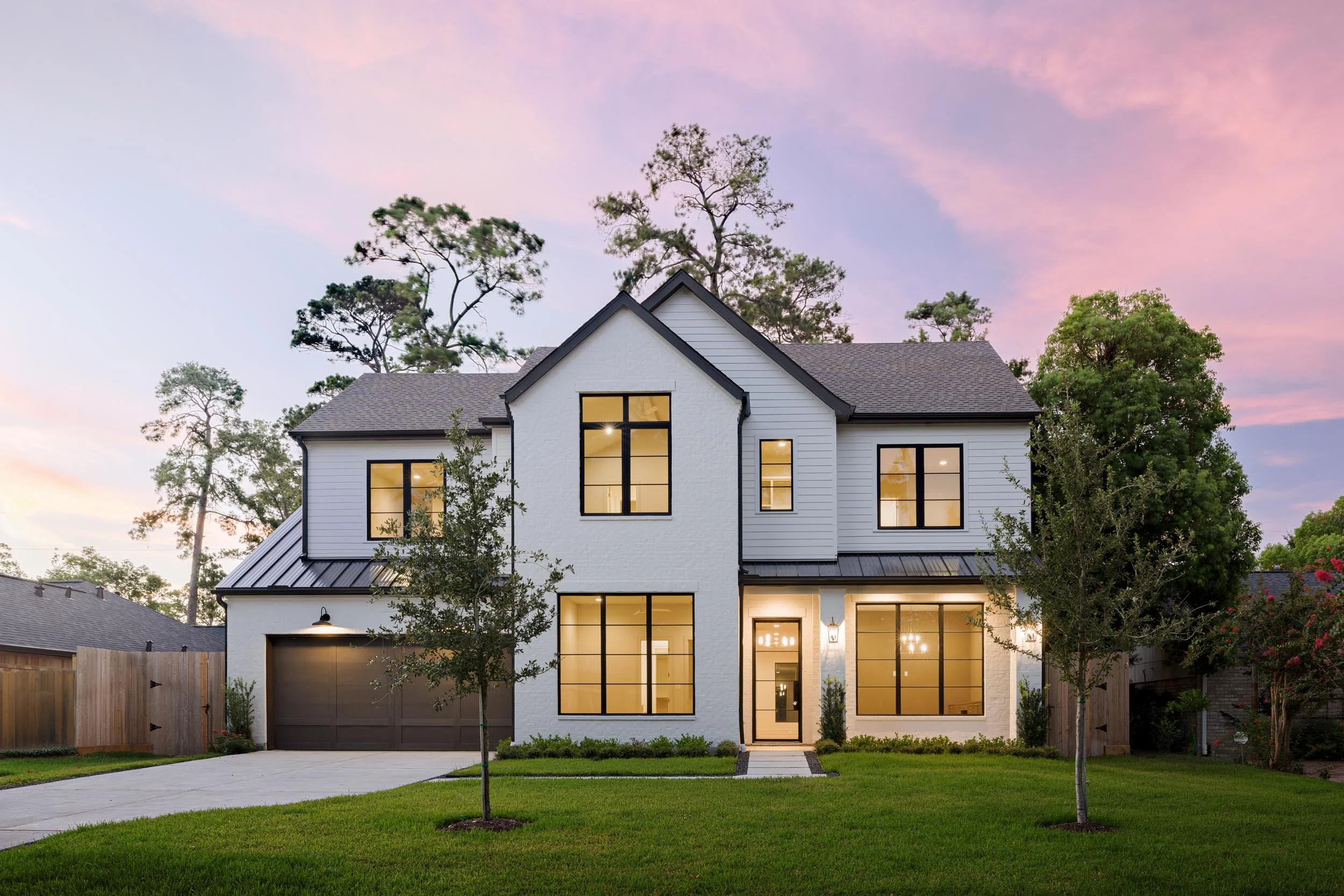 8320 - Cedarspur - Front - 1.jpg
