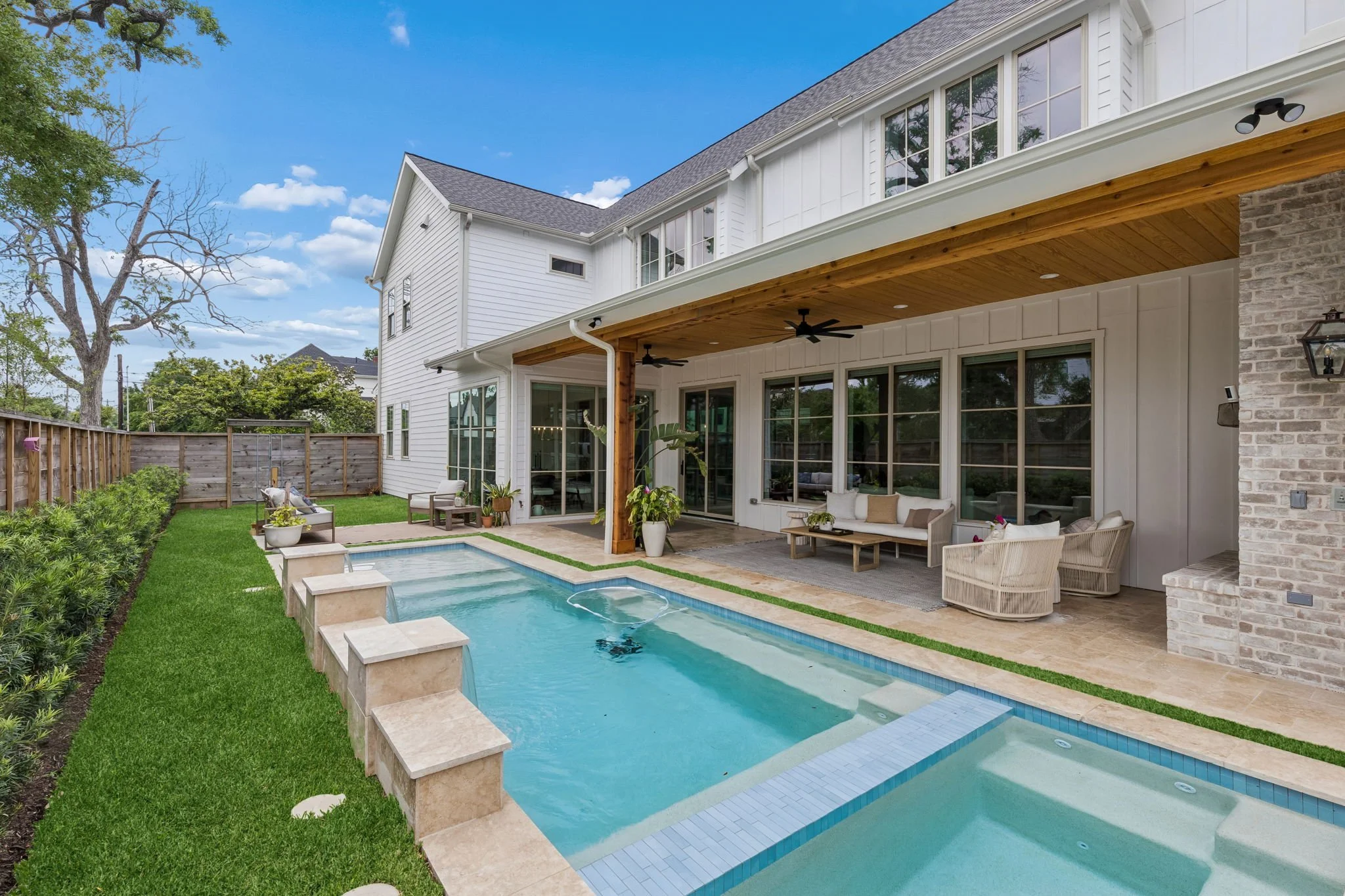 641 E 8th - Backyard 4.jpg