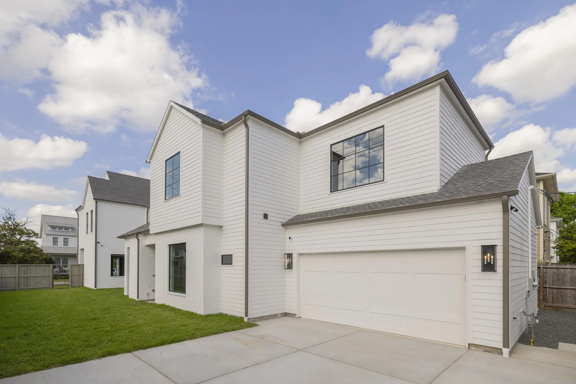 702 8th st - BACKYARD - 02.jpg