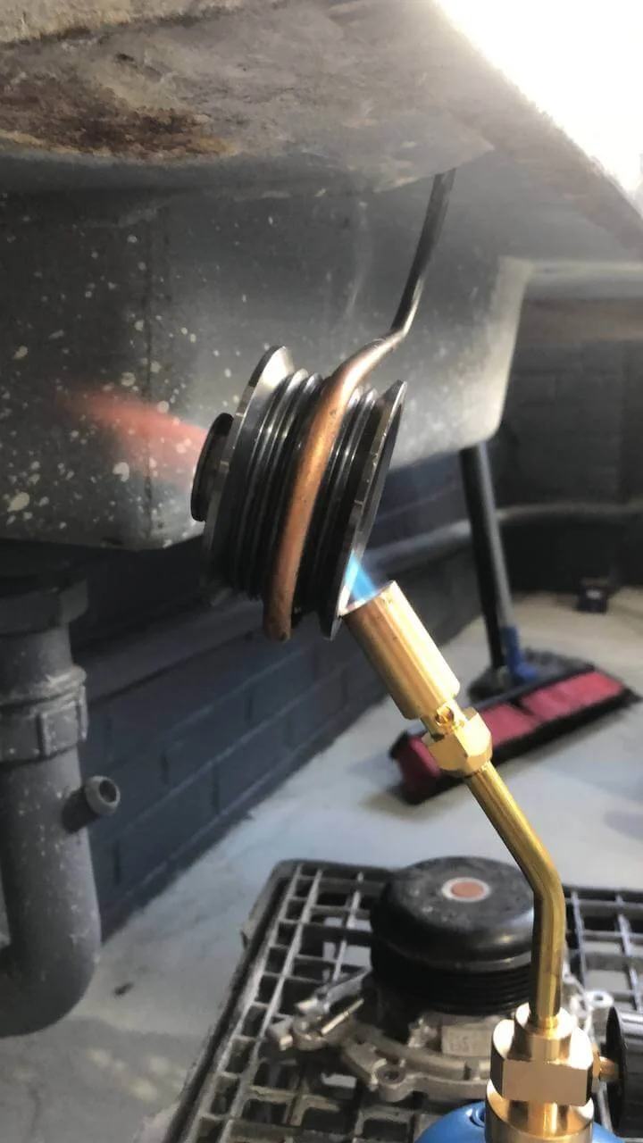 Pulley upgrade on 3 litre Audi supercharger 05.jpg