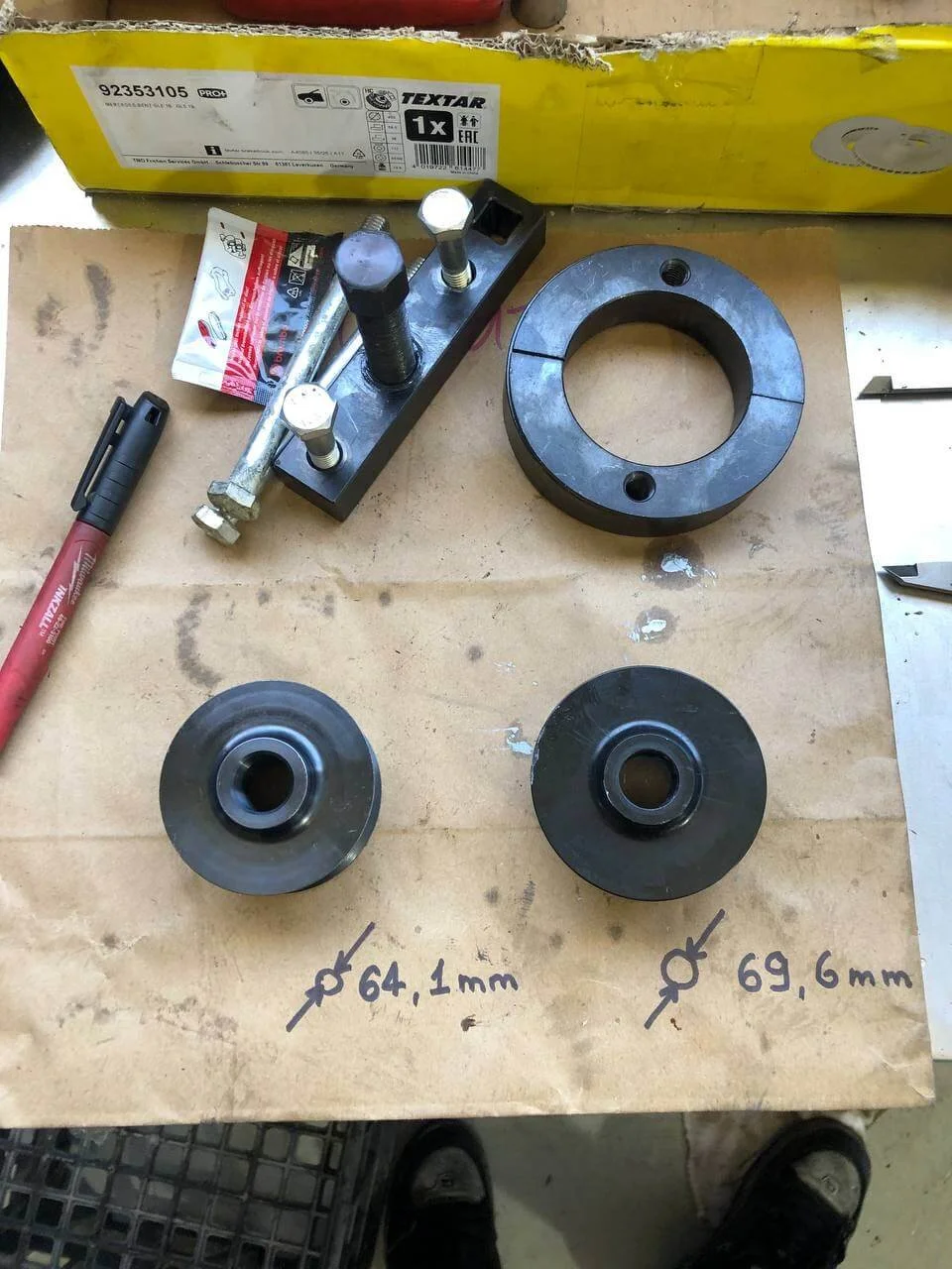 Pulley upgrade on 3 litre Audi supercharger 06.jpg